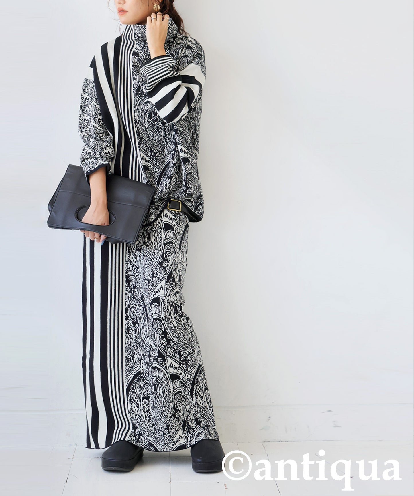 Patterned Knit Skirt Ladies