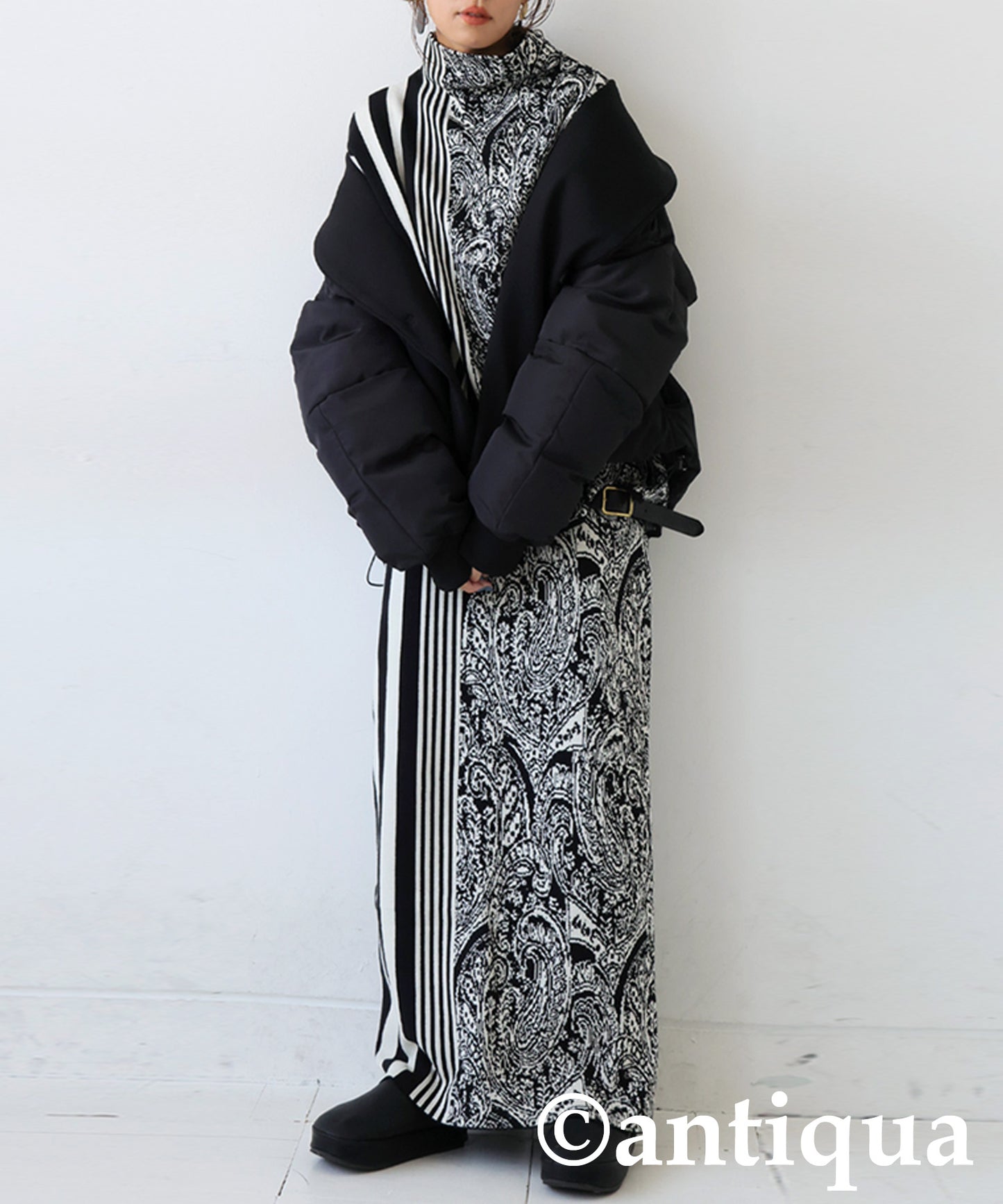 Patterned Knit Skirt Ladies