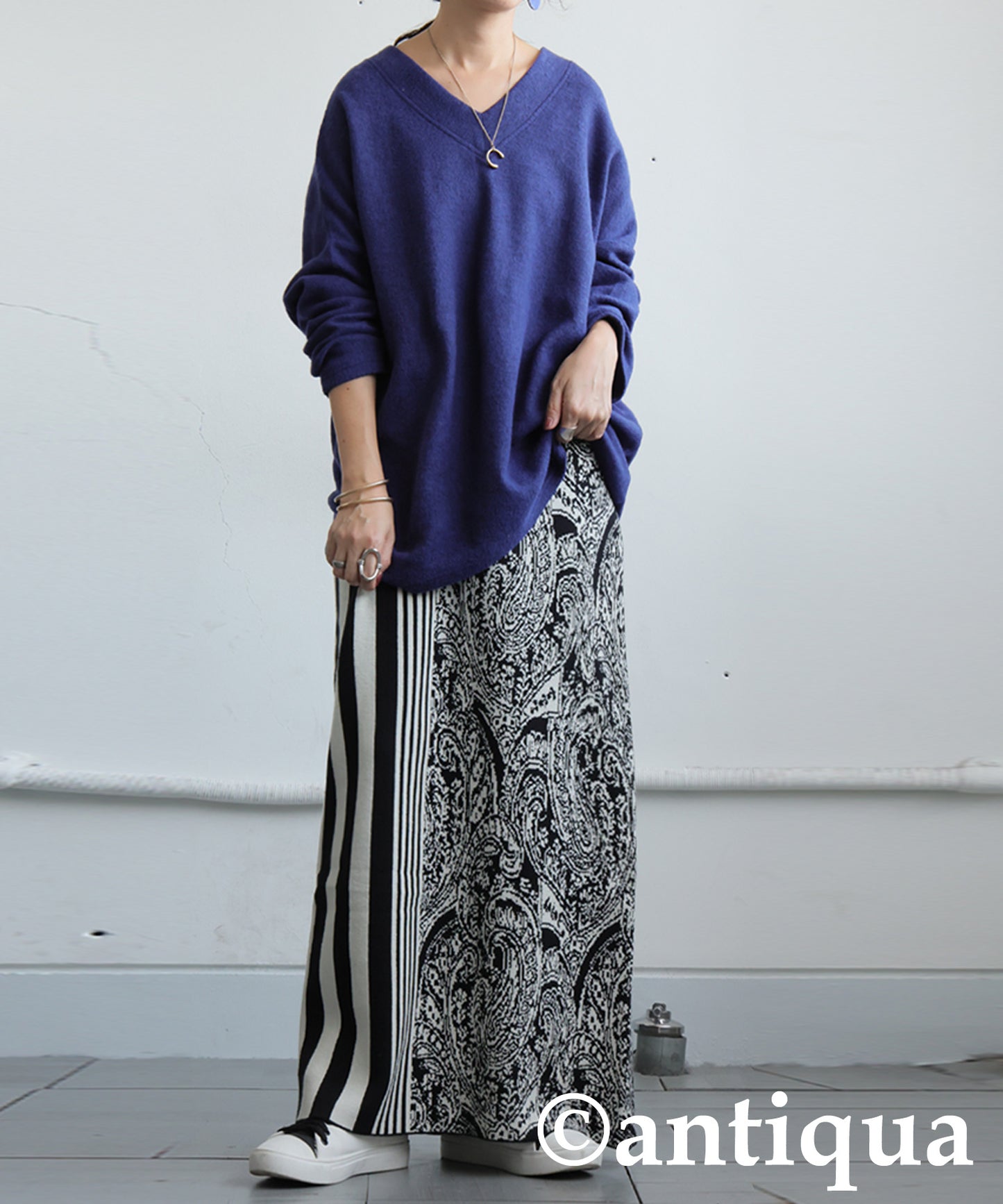 Patterned Knit Skirt Ladies