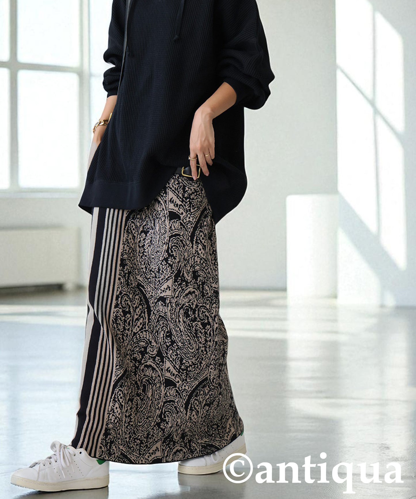 Patterned Knit Skirt Ladies