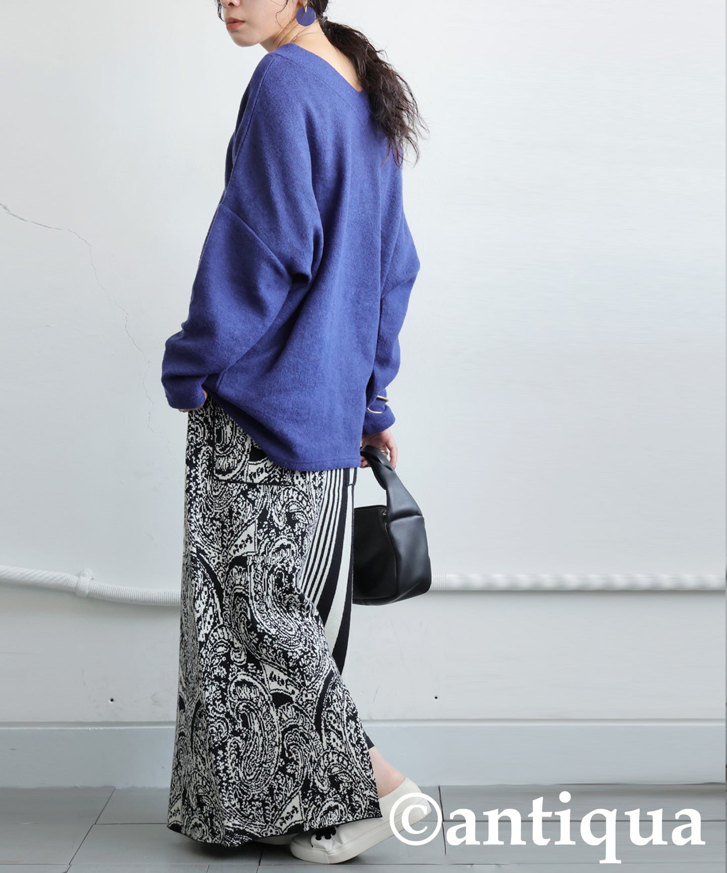 Patterned Knit Skirt Ladies