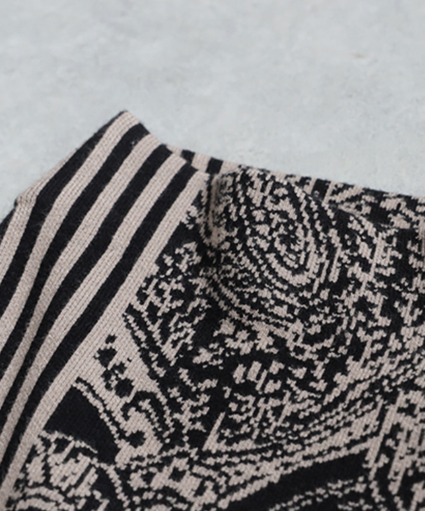 Art Pattern Knitwear Ladies