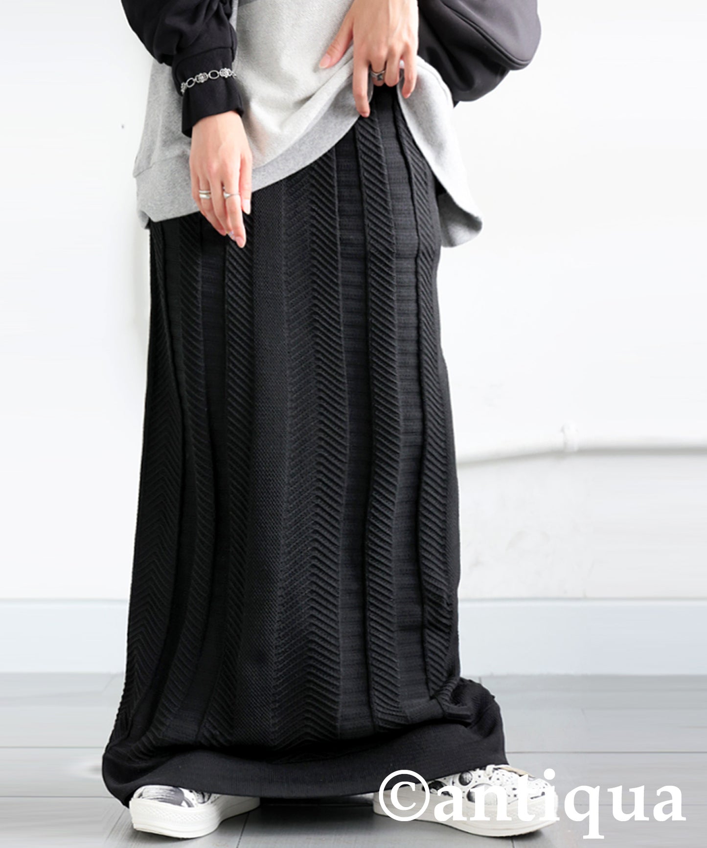 Sponge knit Long Skirt Ladies