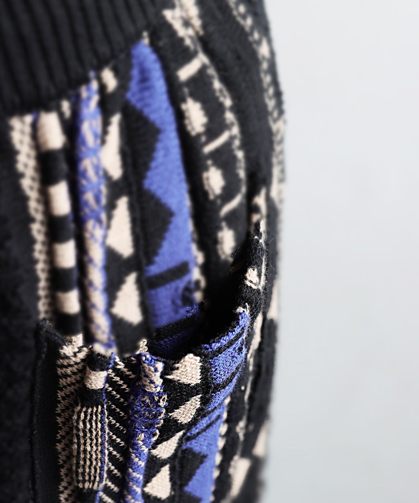 Geometric Pattern Knit Skirt Ladies