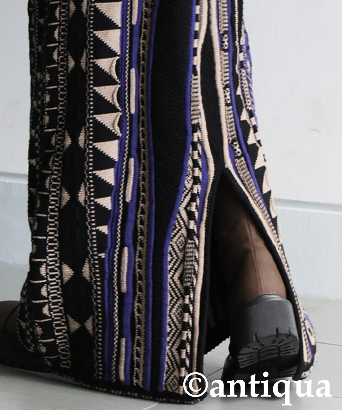 Geometric Pattern Knit Skirt Ladies