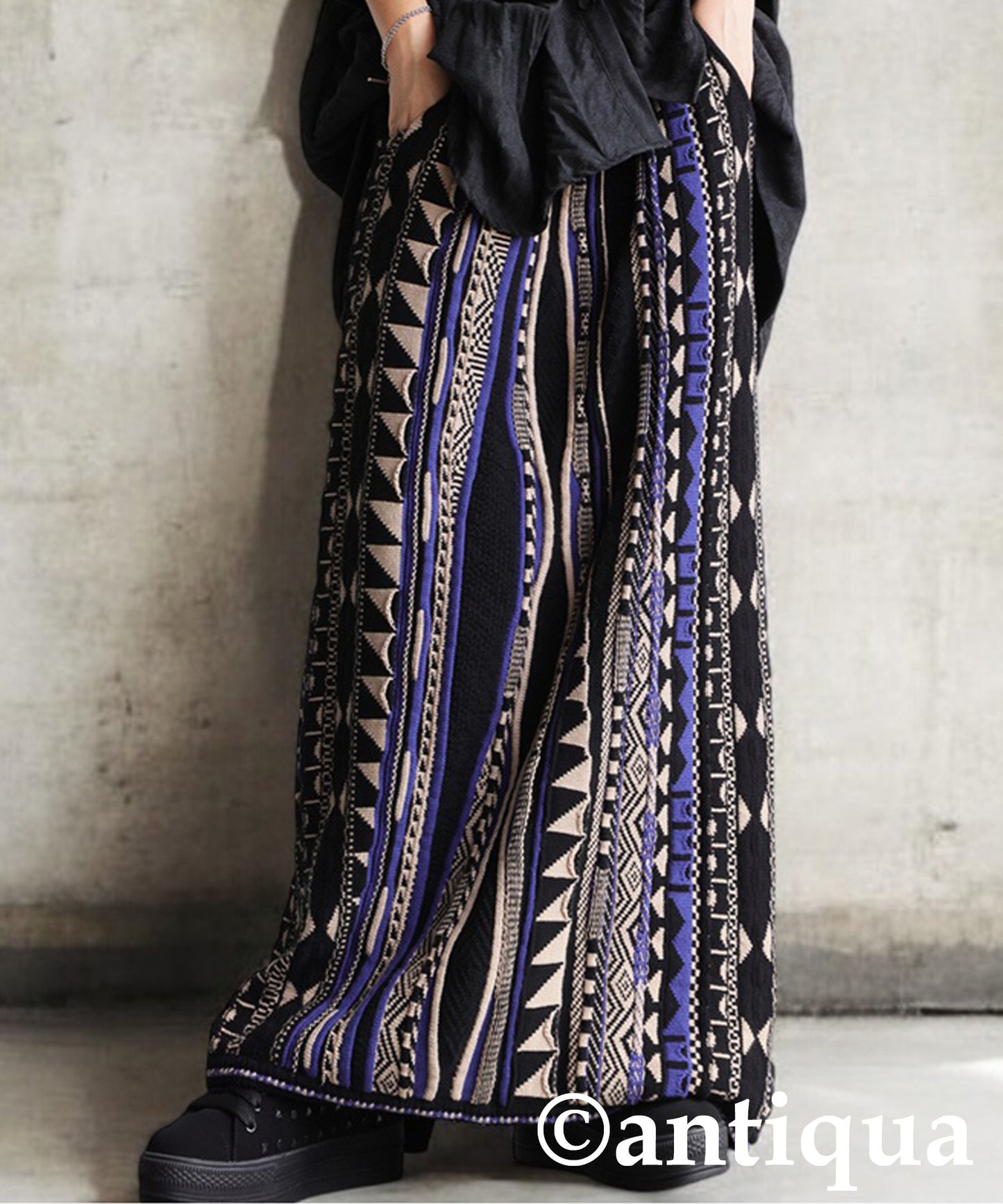 Geometric Pattern Knit Skirt Ladies