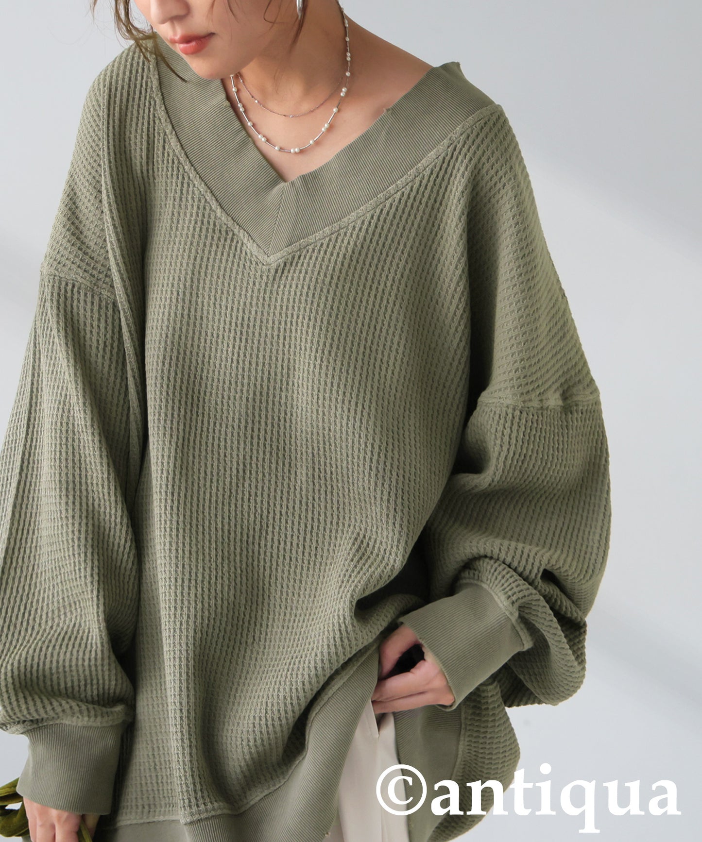 Pigmented Oni Waffle V-Neck Pullover Ladies