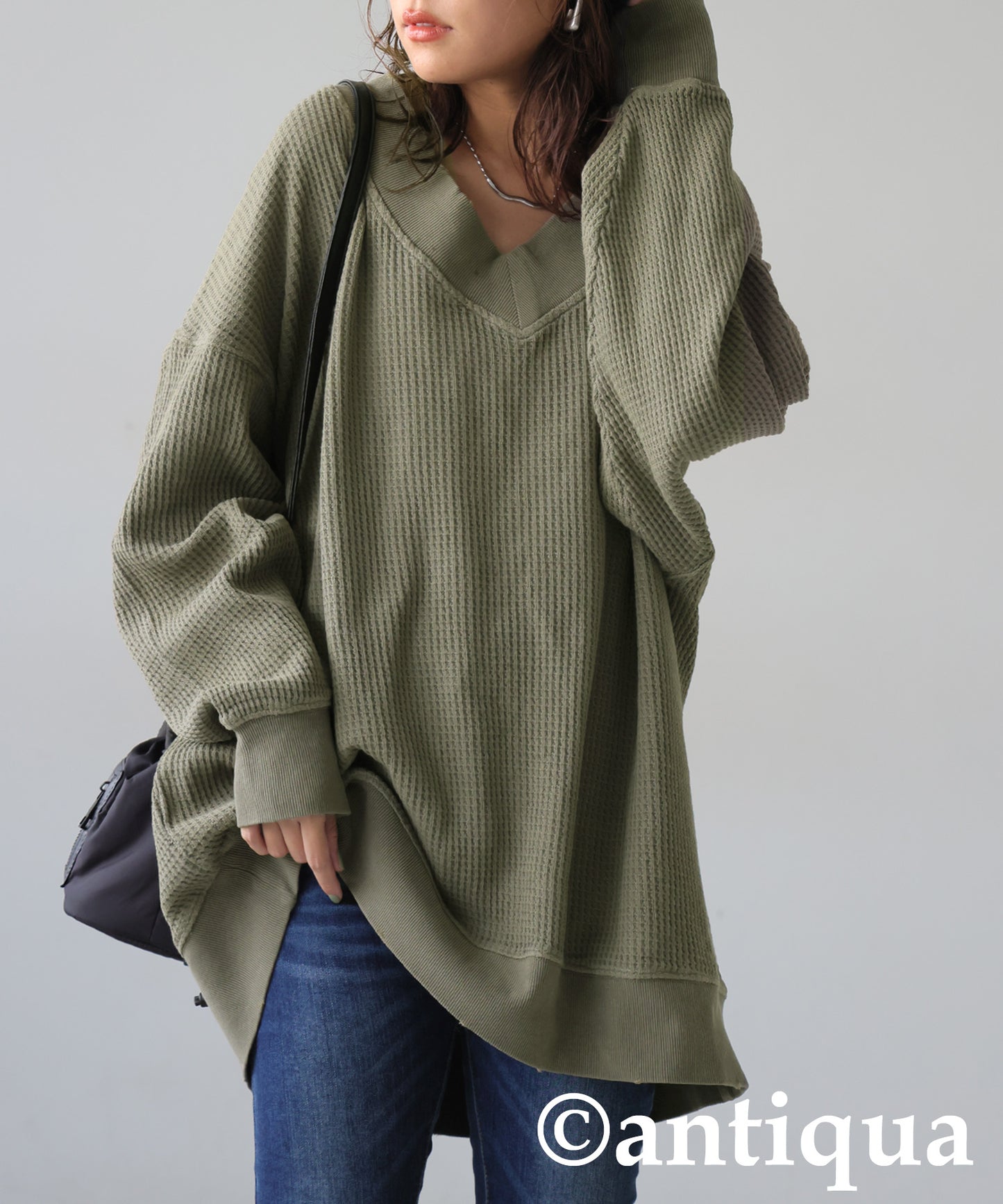 Pigmented Oni Waffle V-Neck Pullover Ladies