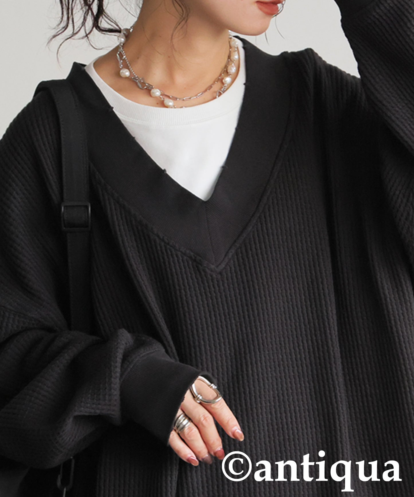 Pigmented Oni Waffle V-Neck Pullover Ladies