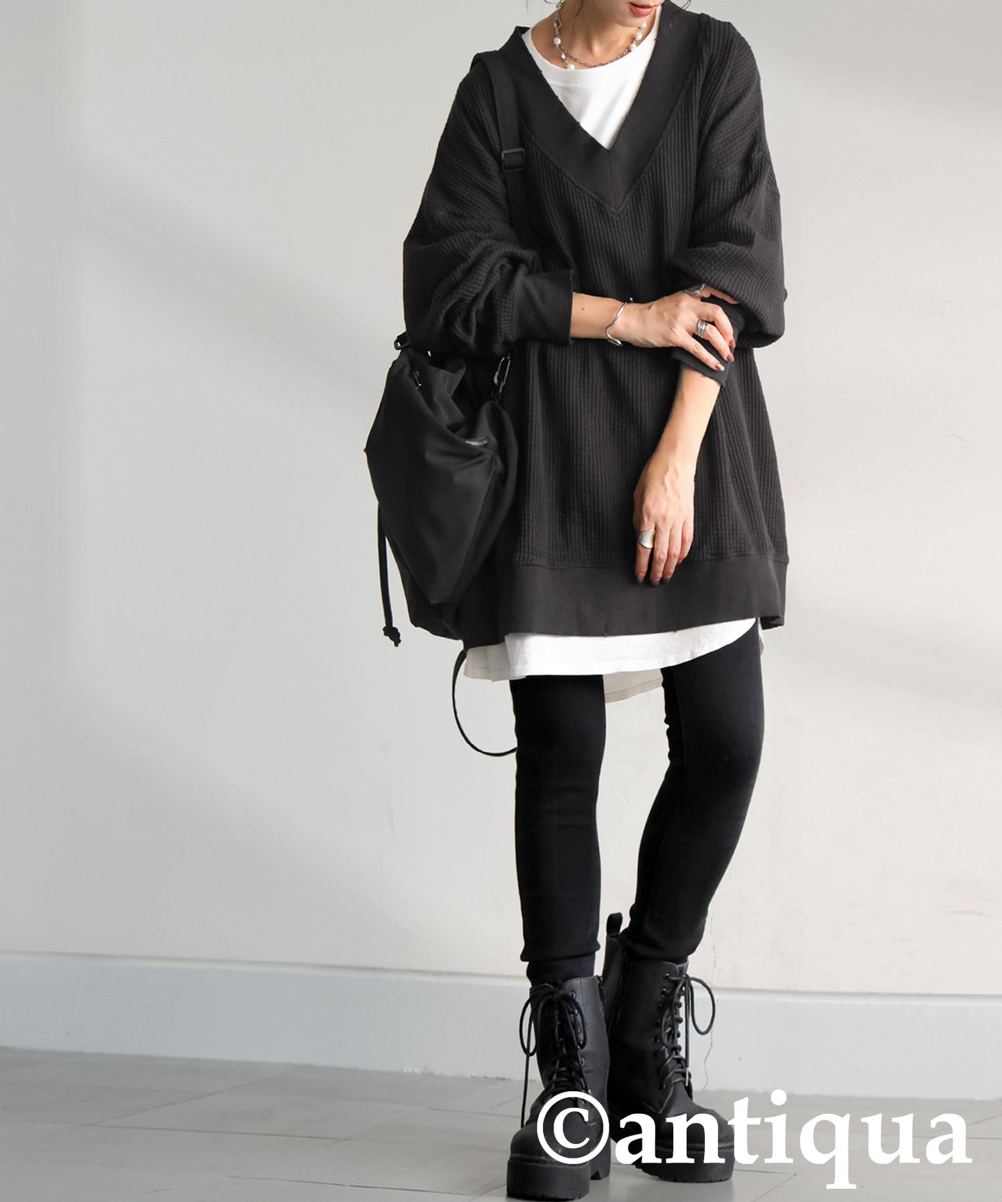 Pigmented Oni Waffle V-Neck Pullover Ladies