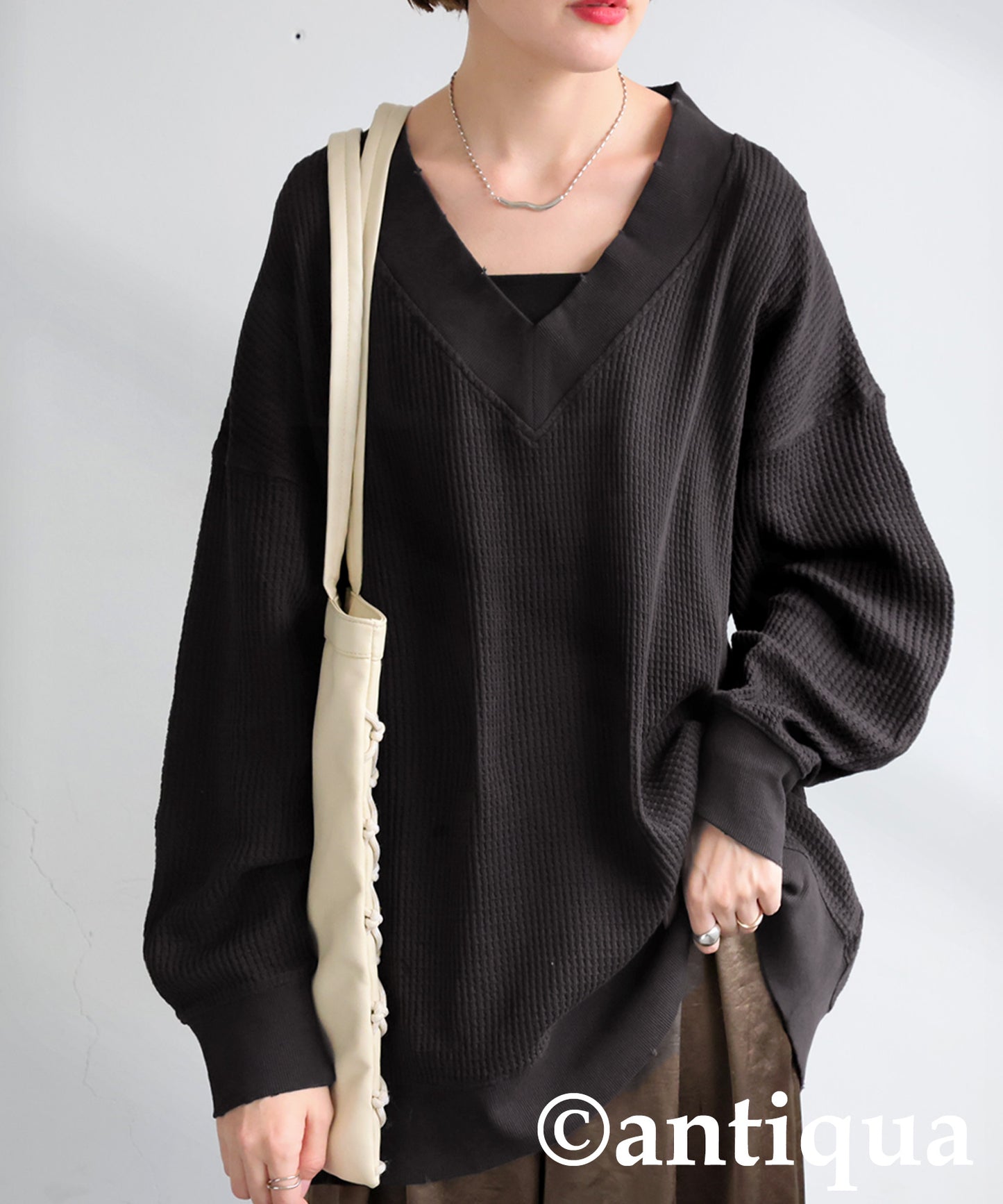 Pigmented Oni Waffle V-Neck Pullover Ladies