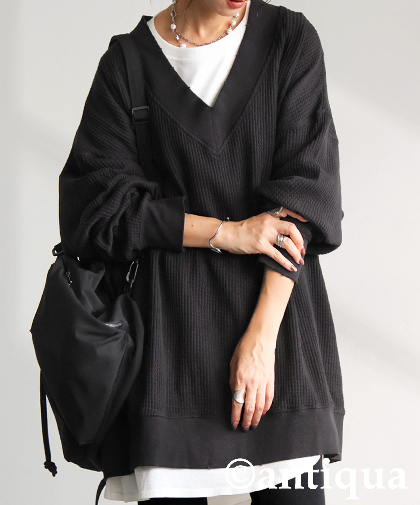 Pigmented Oni Waffle V-Neck Pullover Ladies