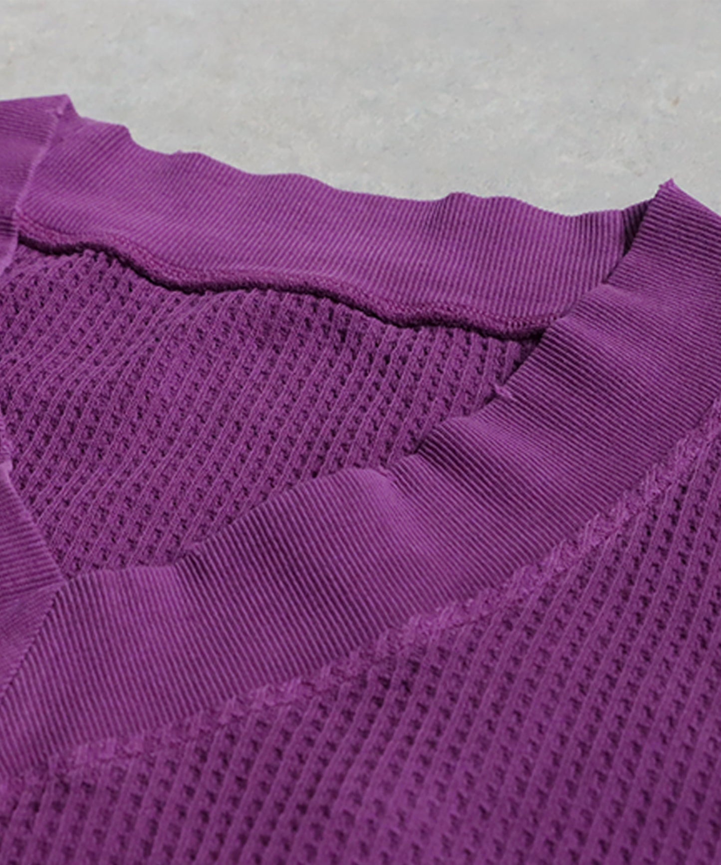 Pigmented Oni Waffle V-Neck Pullover Ladies