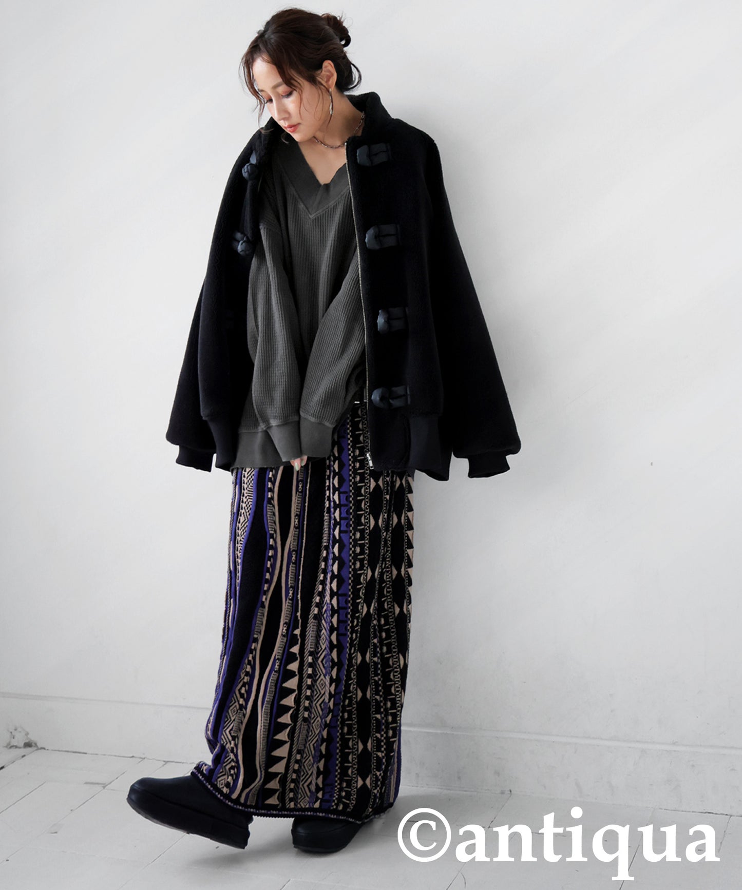 Pigmented Oni Waffle V-Neck Pullover Ladies