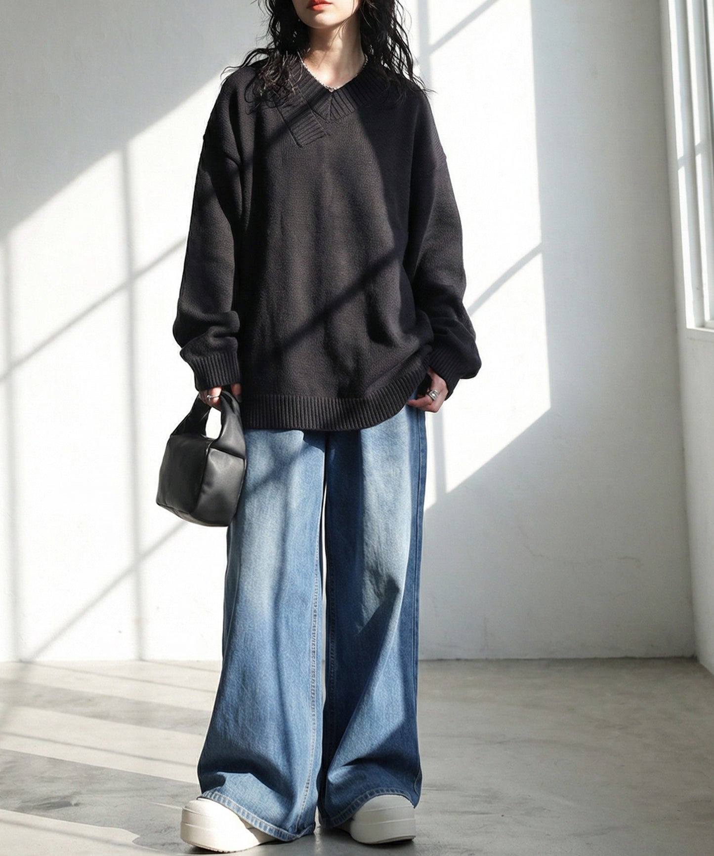 100% Cotton V-Neck Knit Ladies