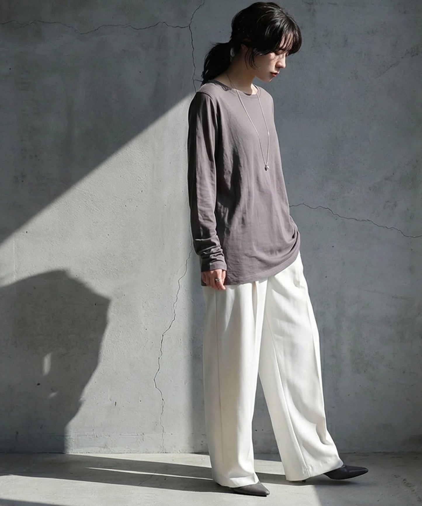 100% Cotton U-Neck Sheer Long-Sleeve T-Shirt Ladies