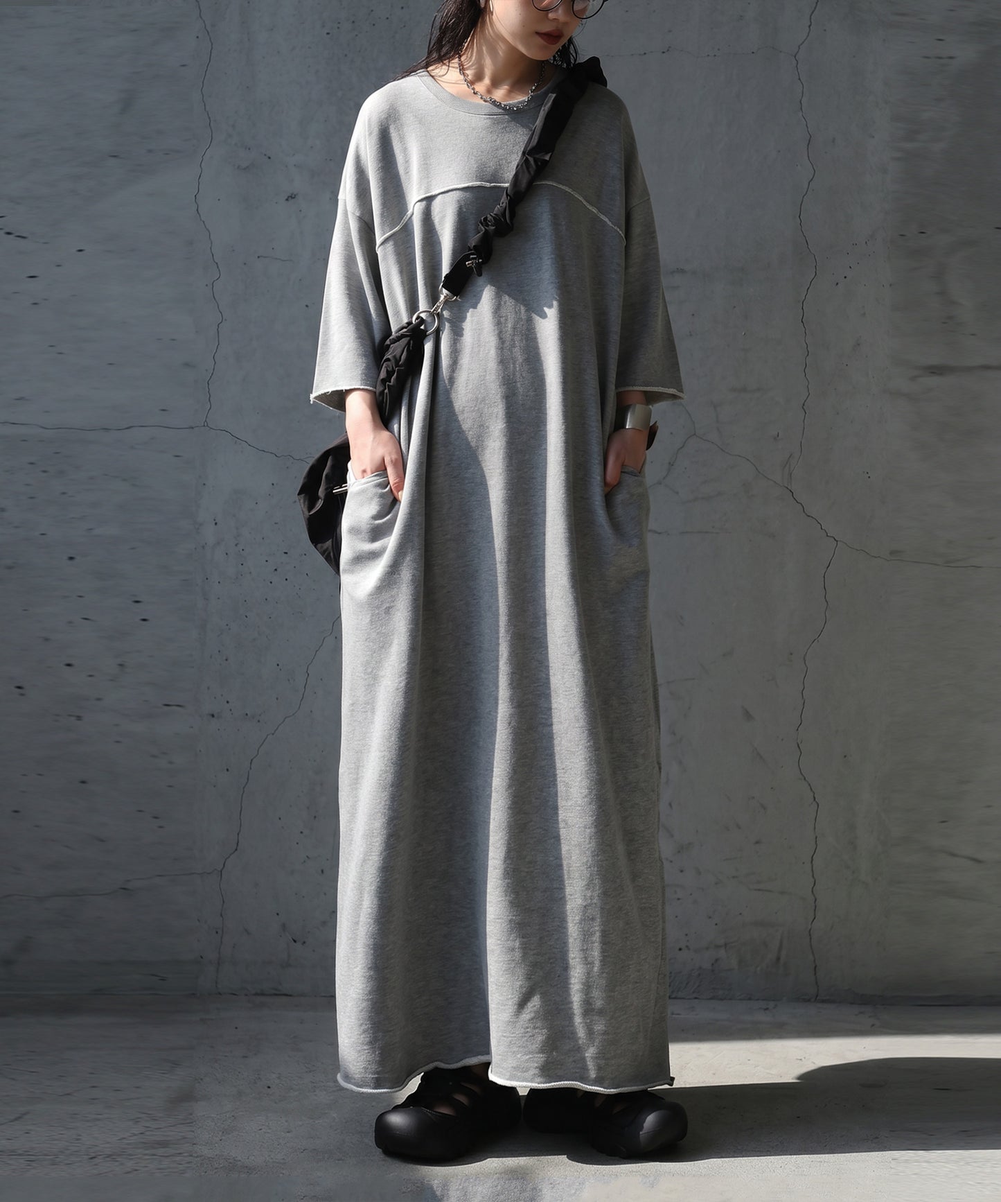 Long Crew Neck Dress Ladies