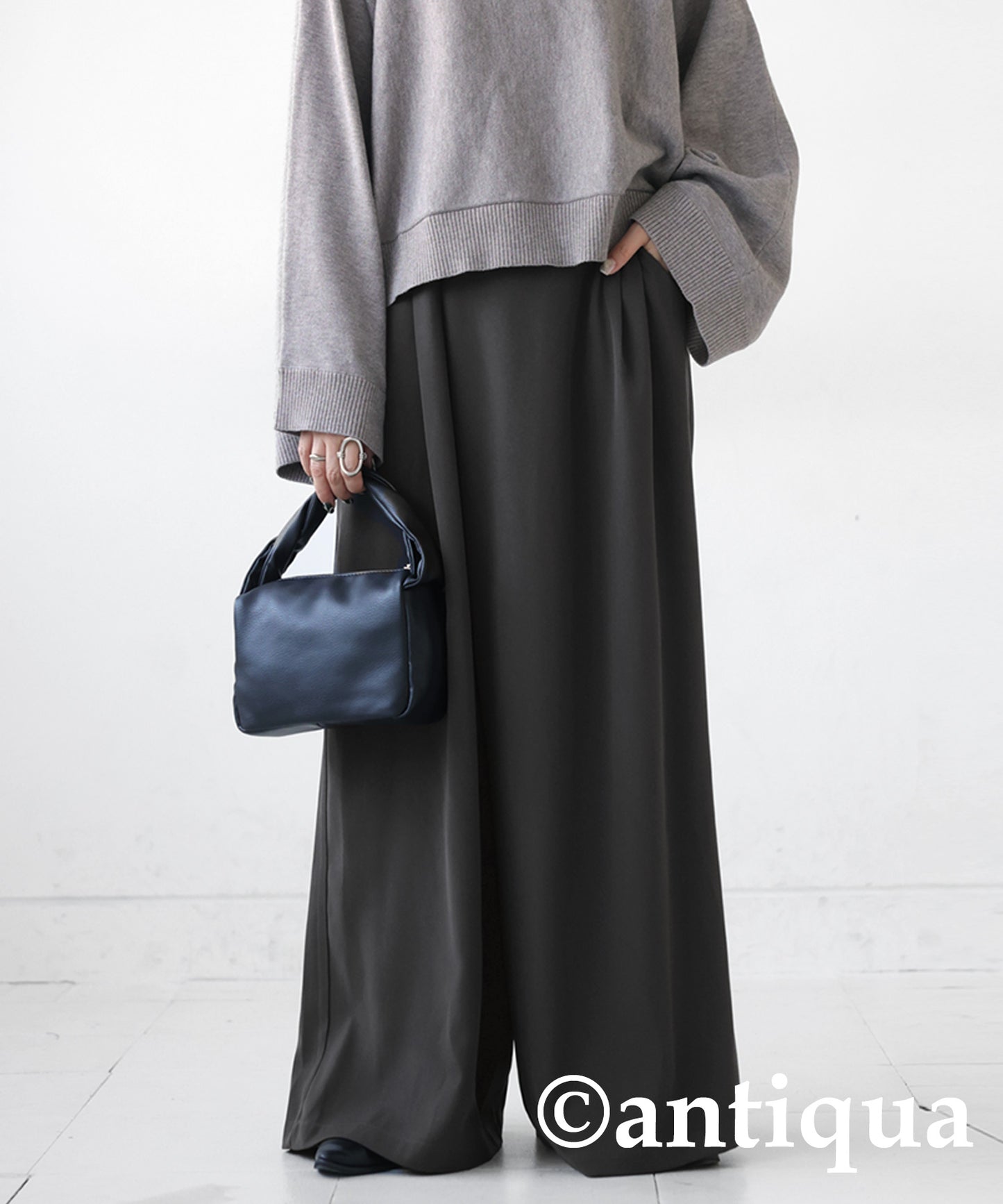 Tuck wide pants Ladies