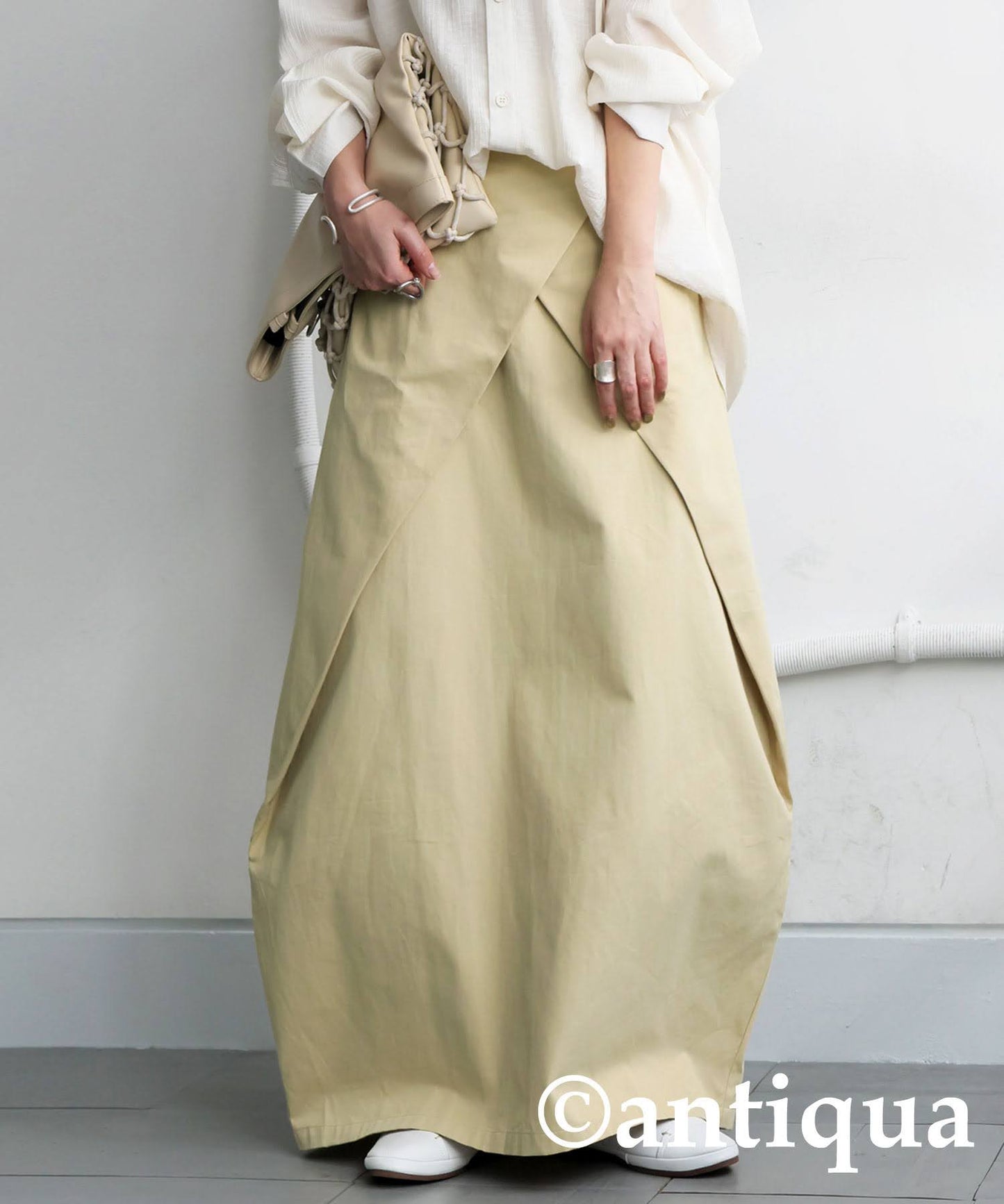 Ladies Tuck Design Skirt