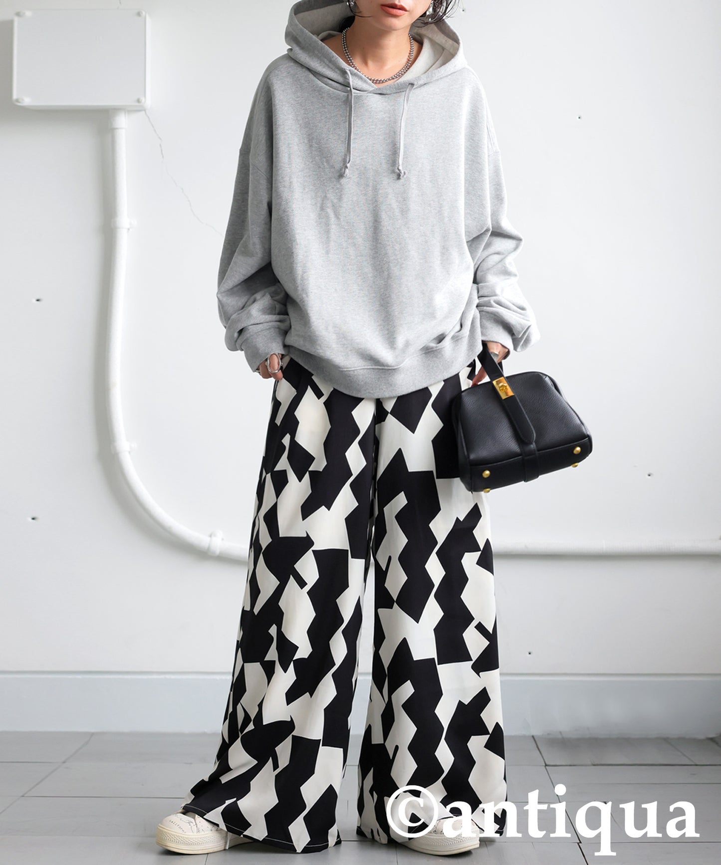 Monotone Pattern Pants Ladies