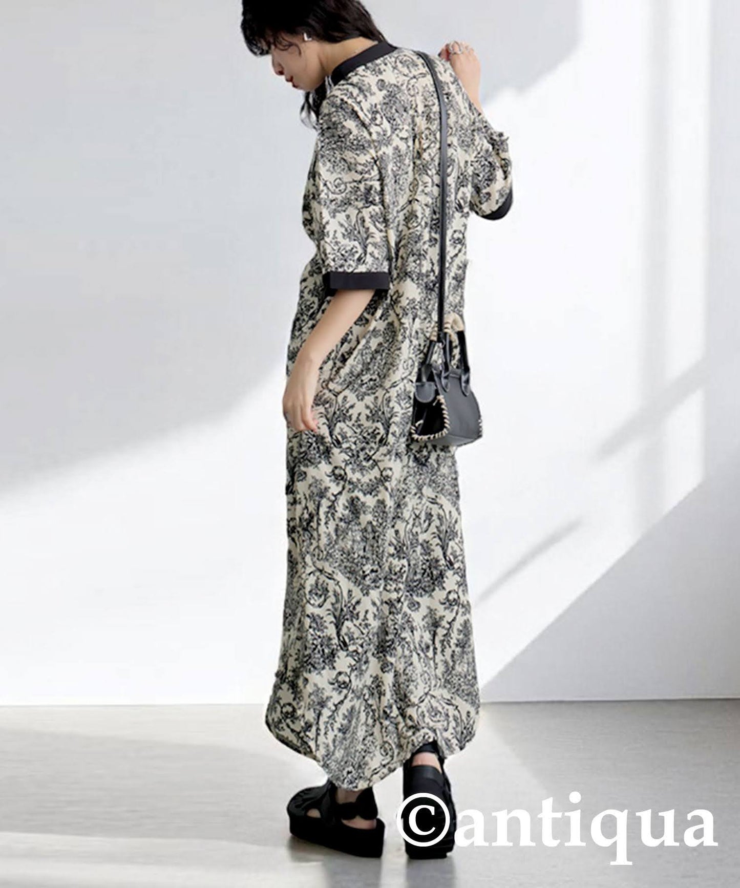 Ladies Toile de Jouy Patterned Dress