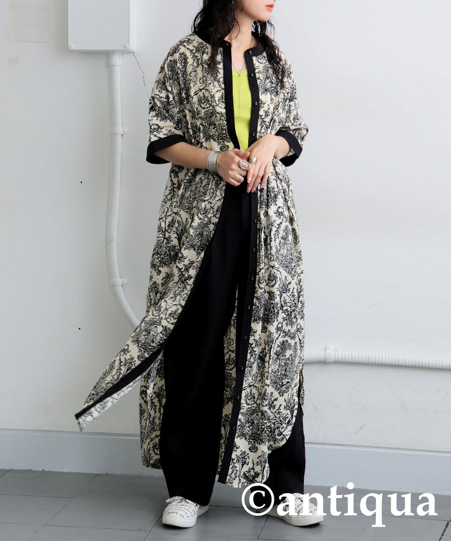 Ladies Toile de Jouy Patterned Dress