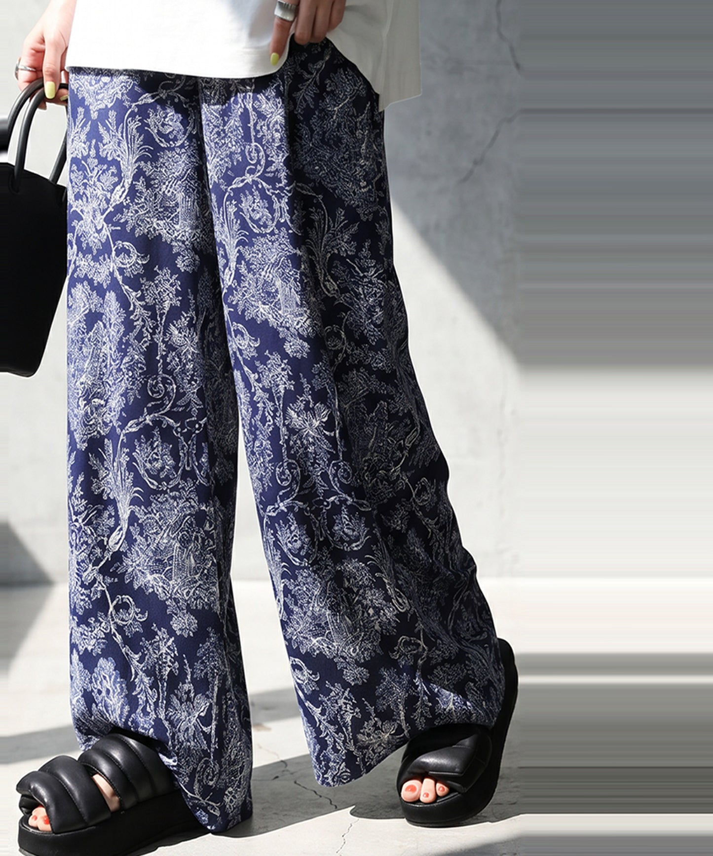 Ladies Toile De Jouy Wide-Leg Pants
