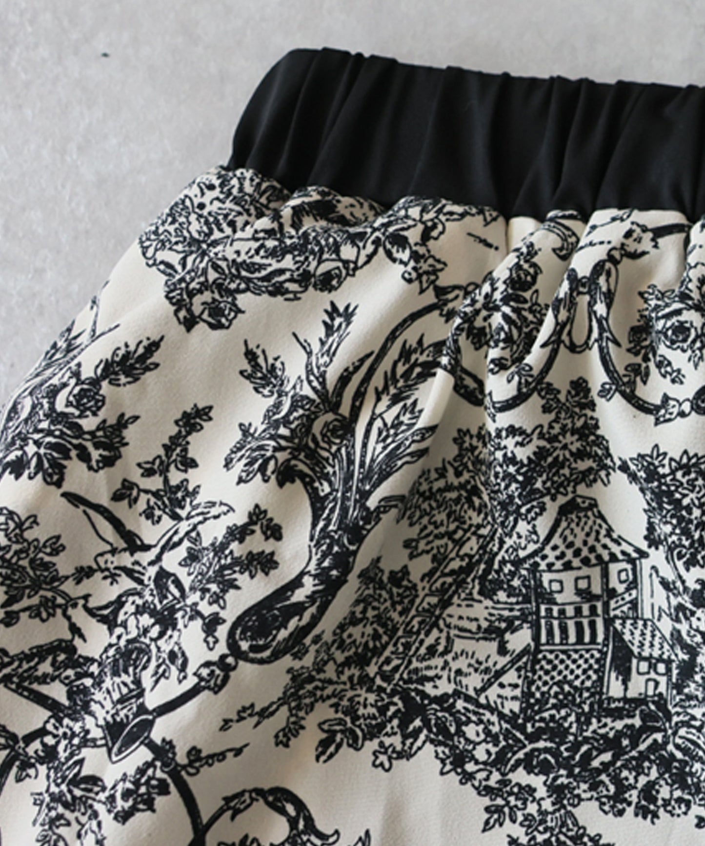 Toile De Jouy Print Long Skirt Ladies