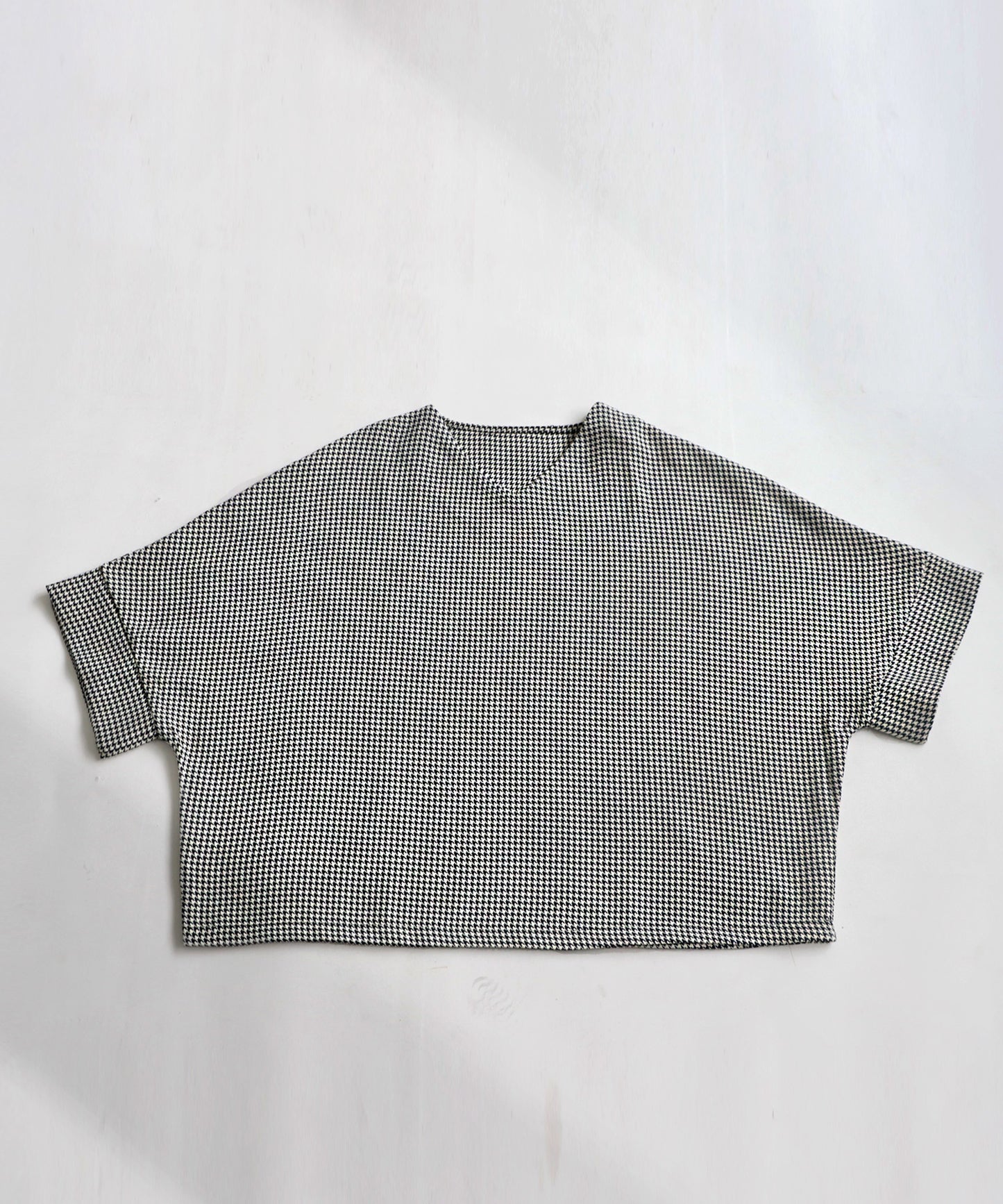 CHIDORI (houndstooth) Pattern V-Neck Tops Ladies