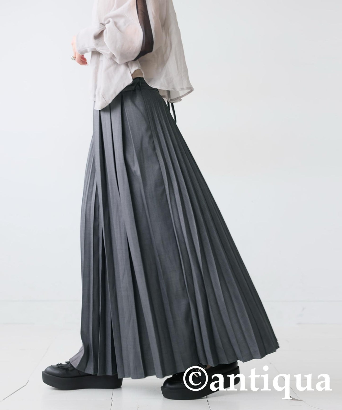 Ladies Random Pleated Skirt