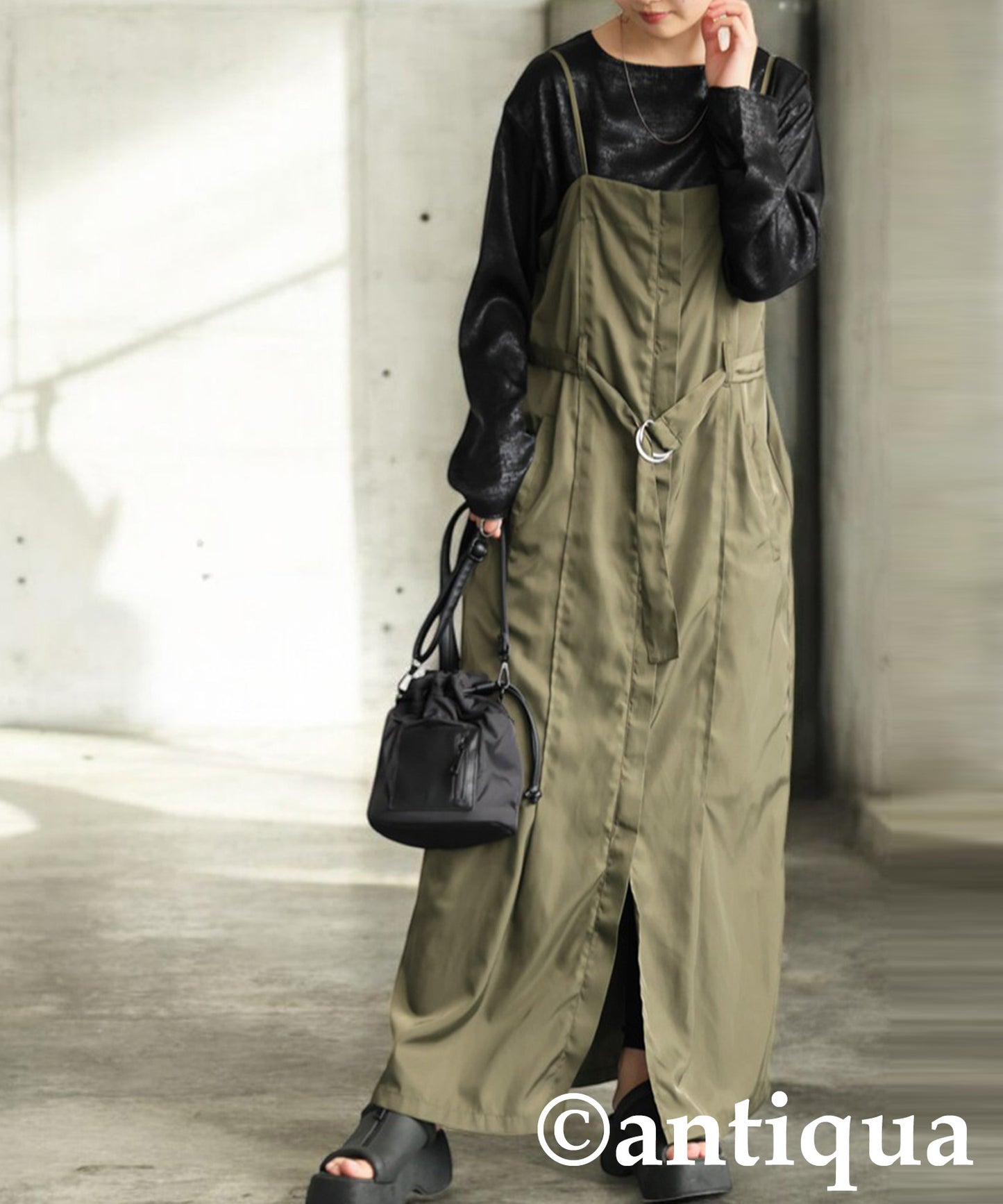 Ladies Shiny Long-Sleeved Pullover