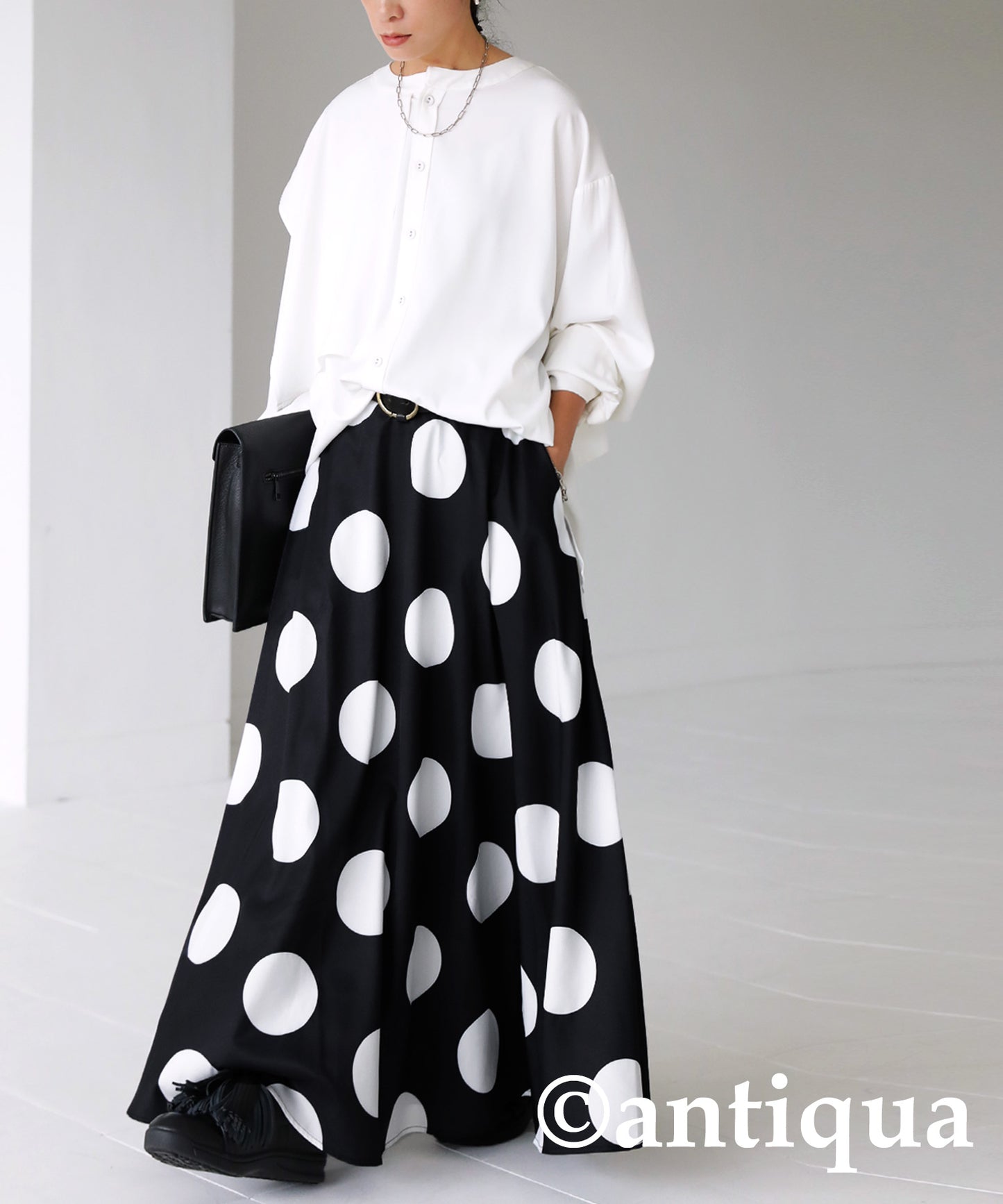 Dot pattern flare skirt Ladies