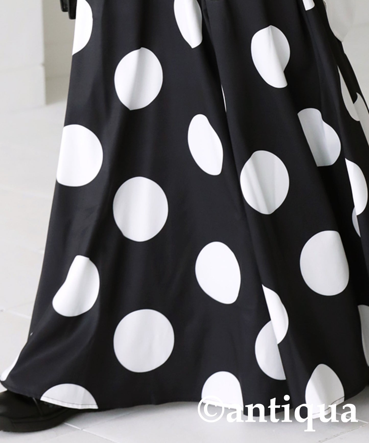 Dot pattern flare skirt Ladies