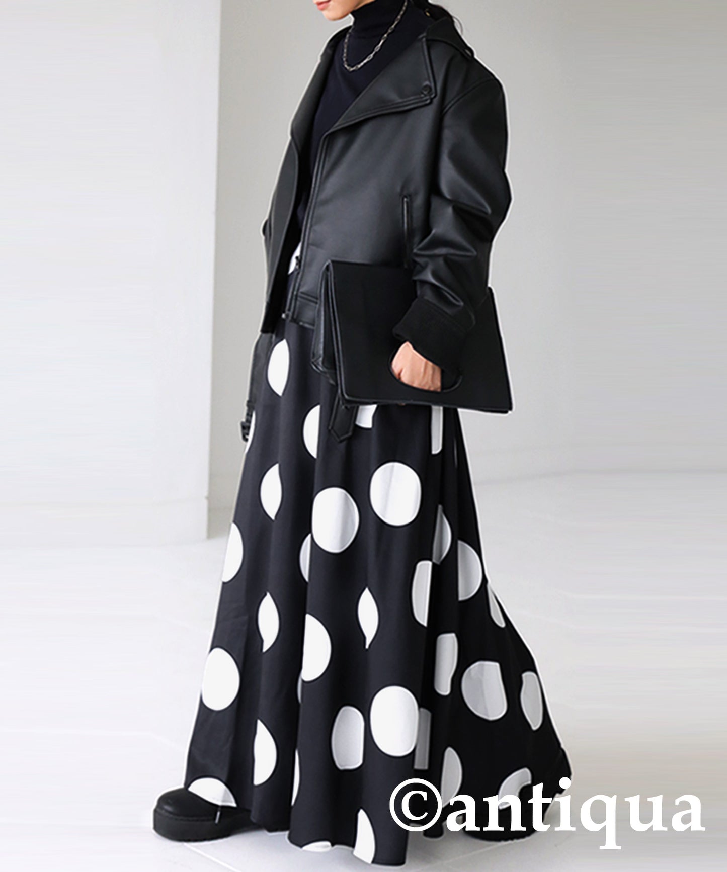 Dot pattern flare skirt Ladies