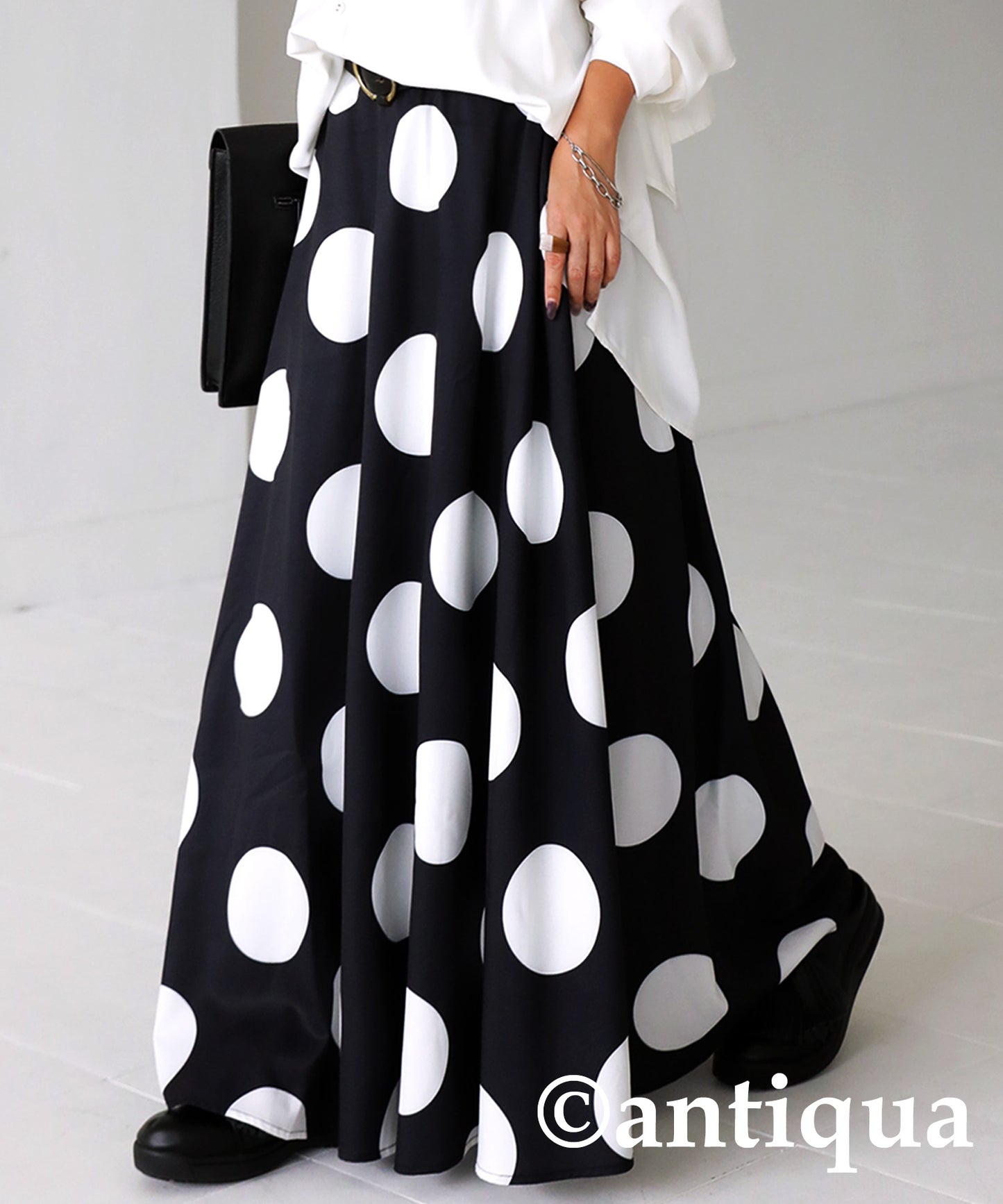 Dot pattern flare skirt Ladies