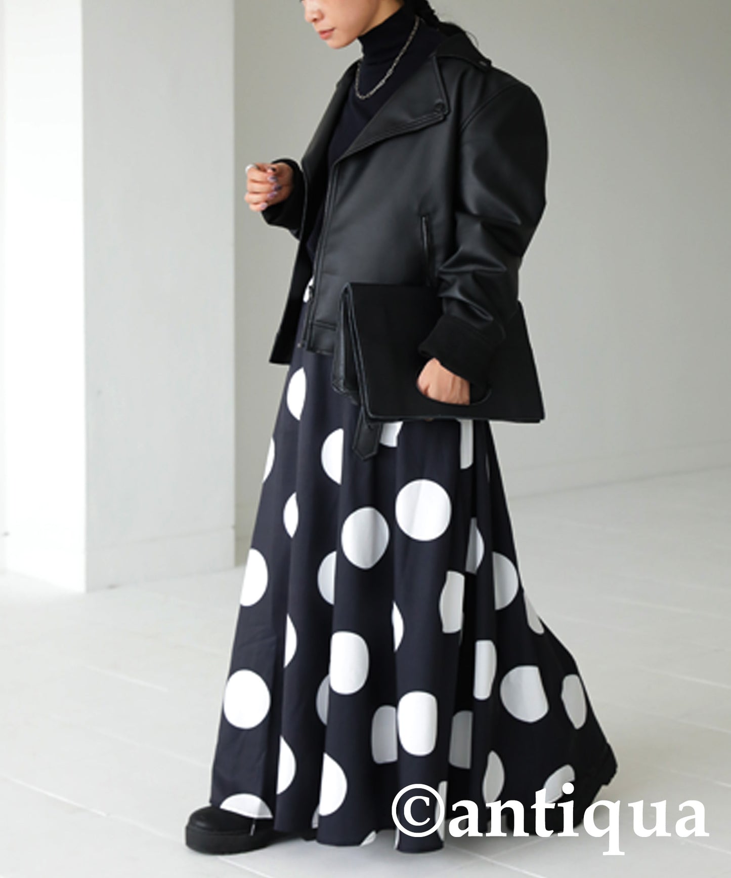 Dot pattern flare skirt Ladies