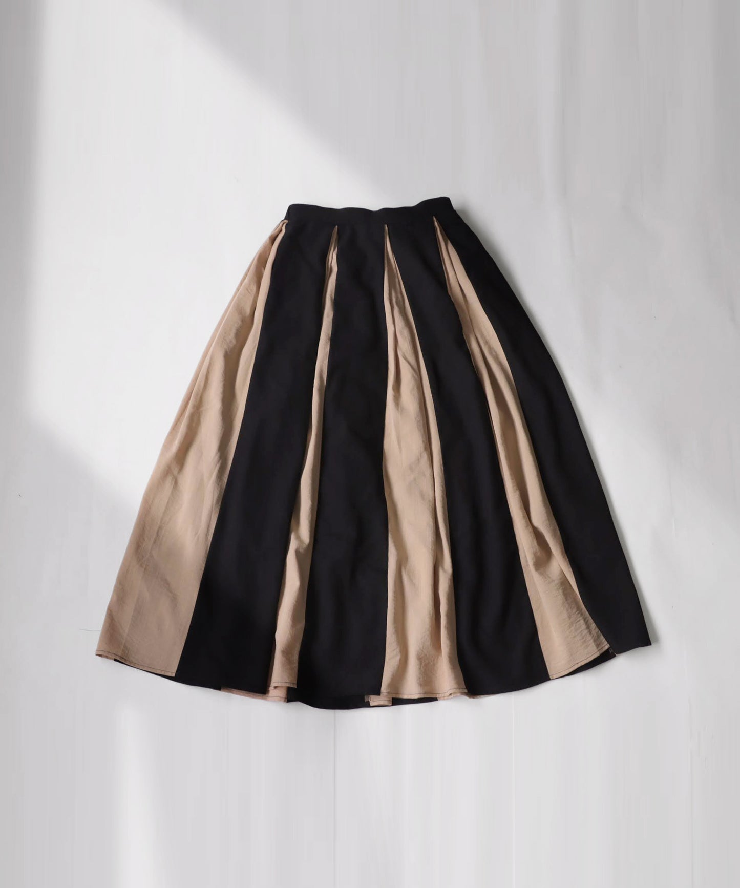 Linen-Like Tuck Flare Ladies Skirt