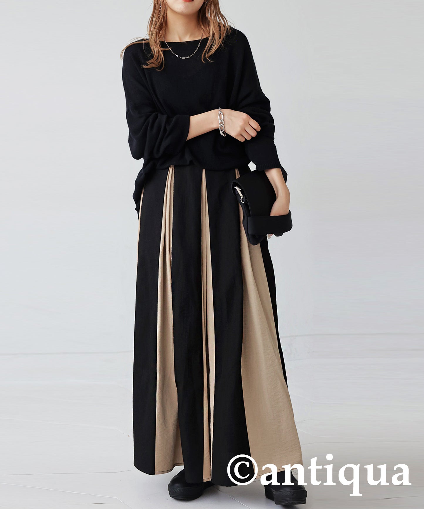 Linen-Like Tuck Flare Ladies Skirt