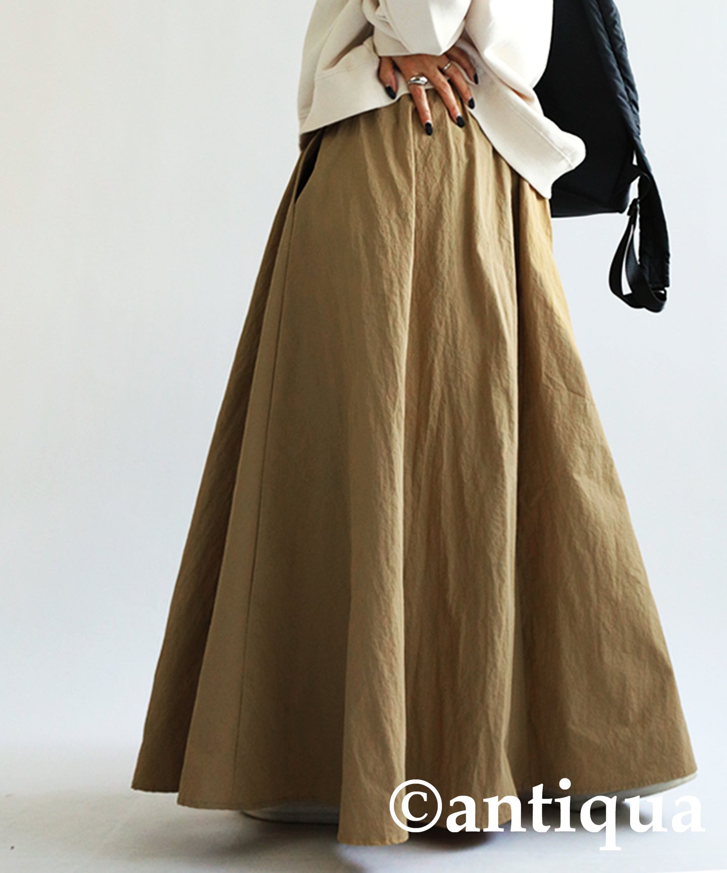 Water -Repellent Flare Zip Skirt Ladies