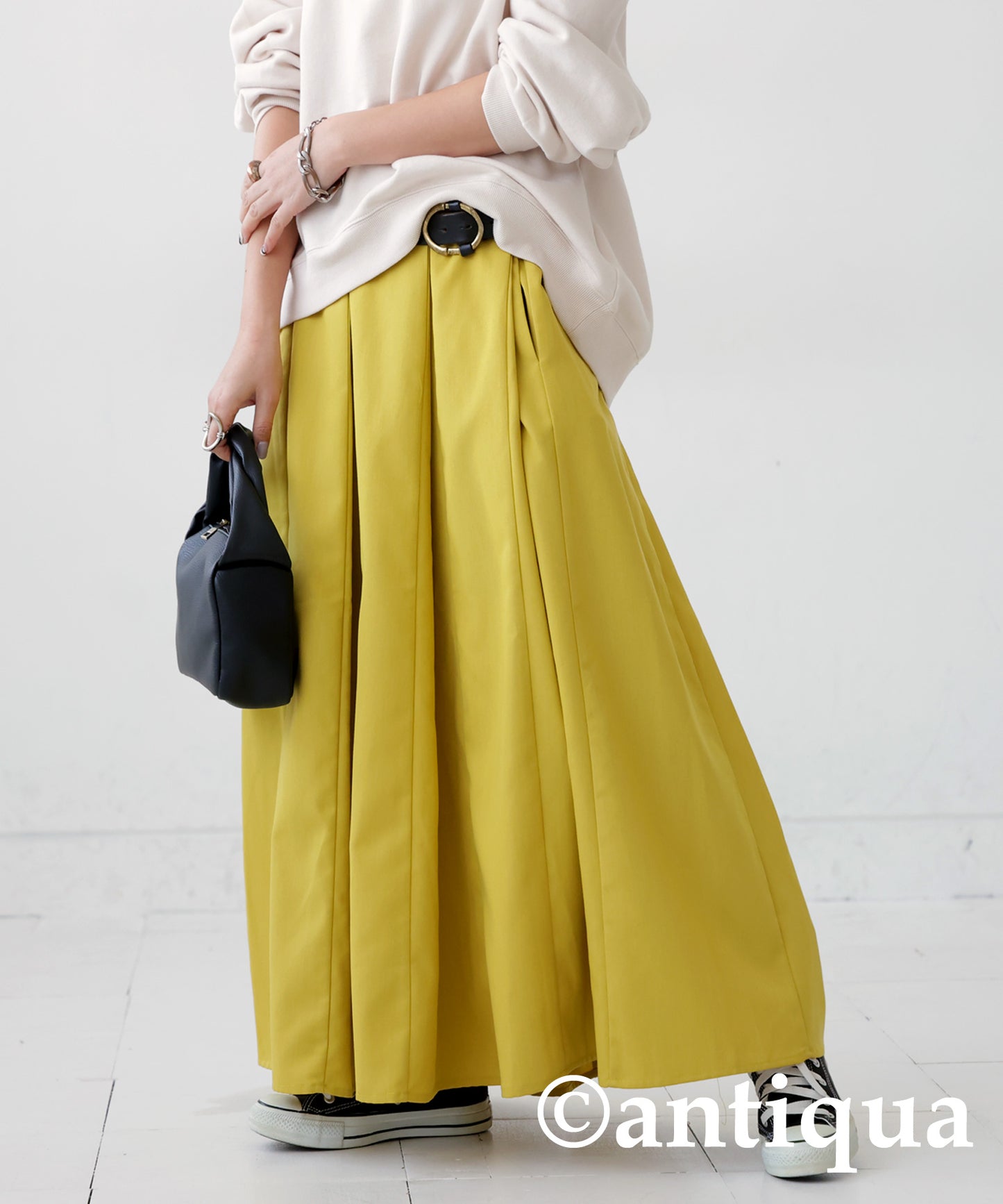 Tucked Flare Skirt Ladies