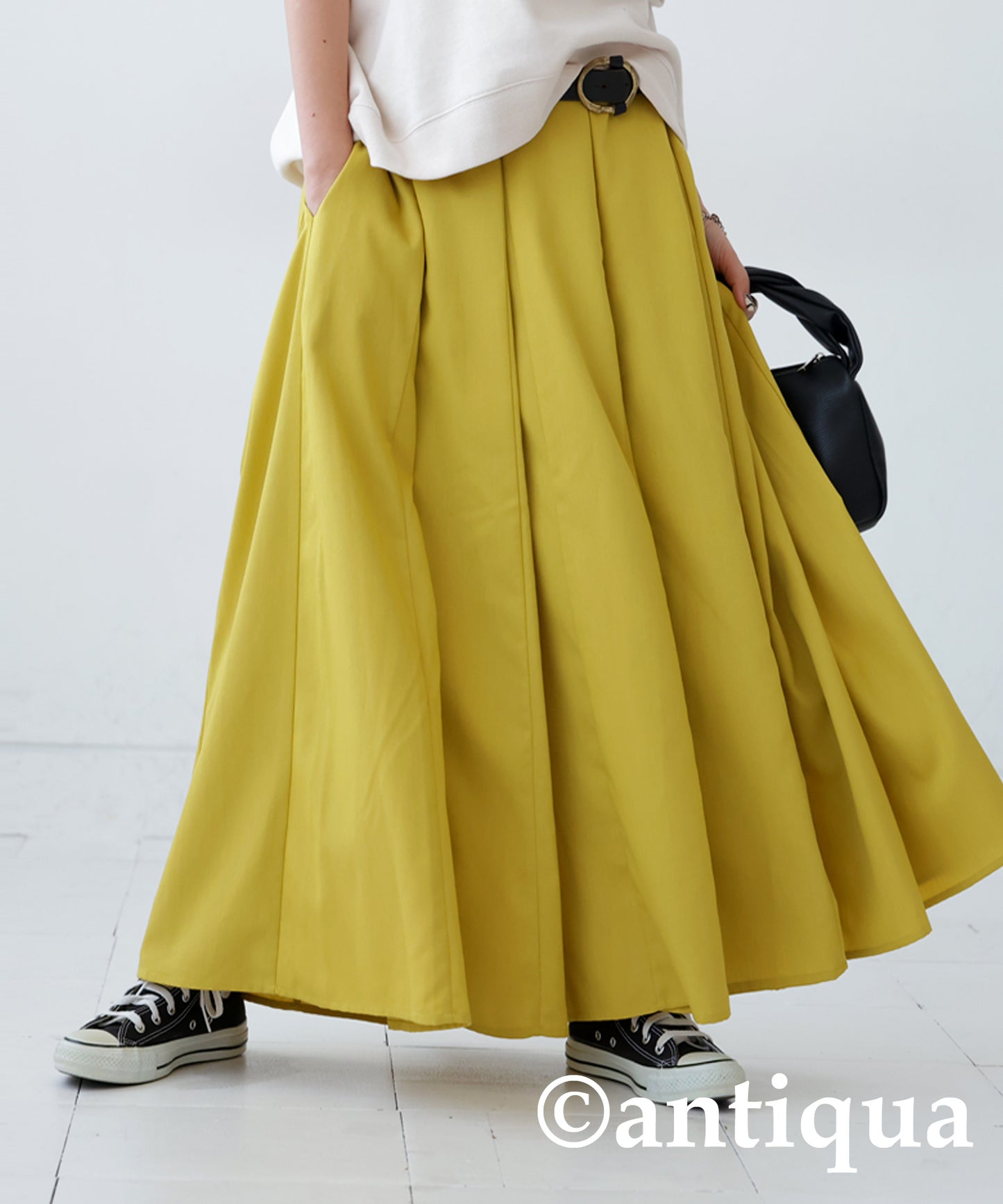 Tucked Flare Skirt Ladies