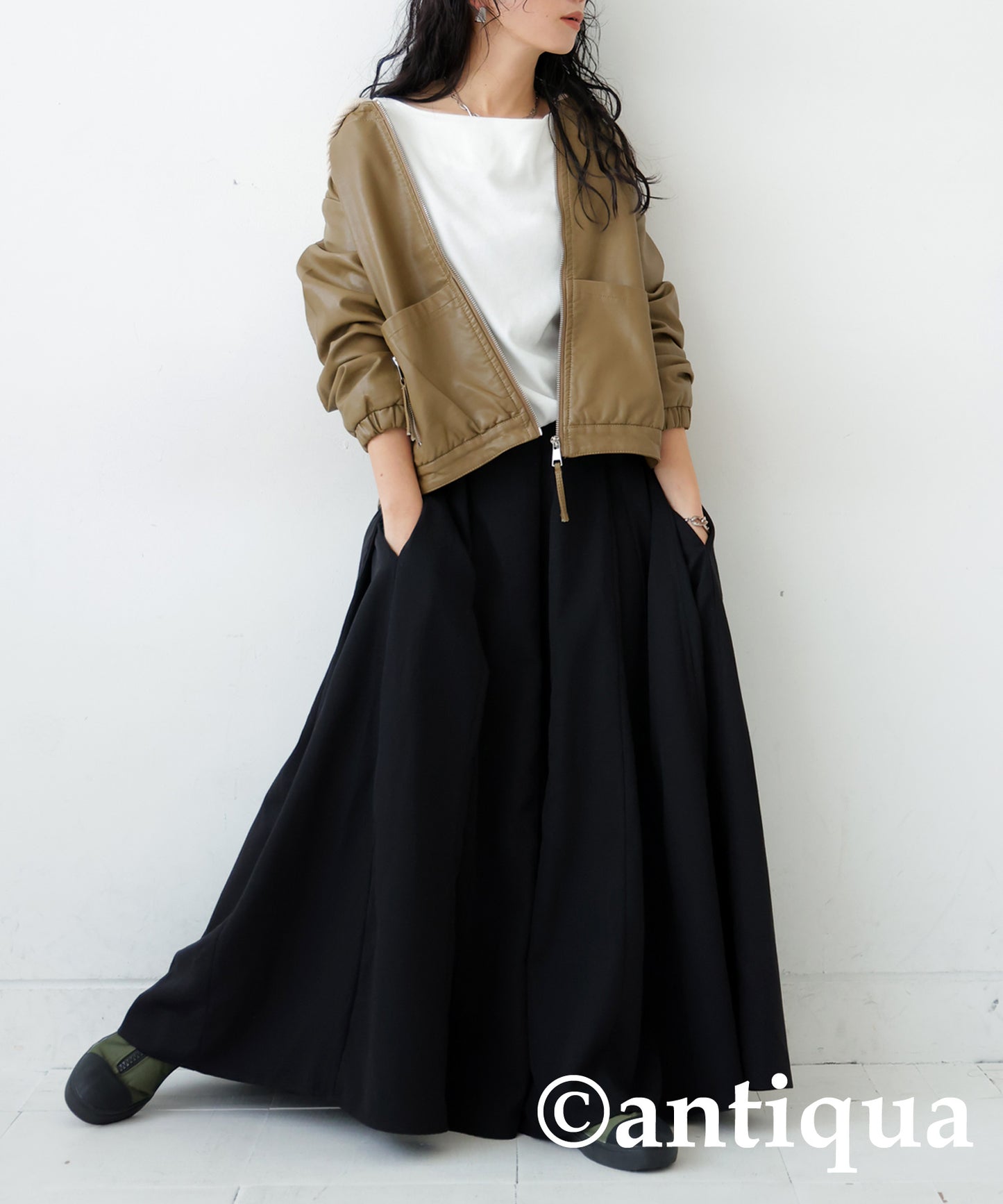 Tucked Flare Skirt Ladies