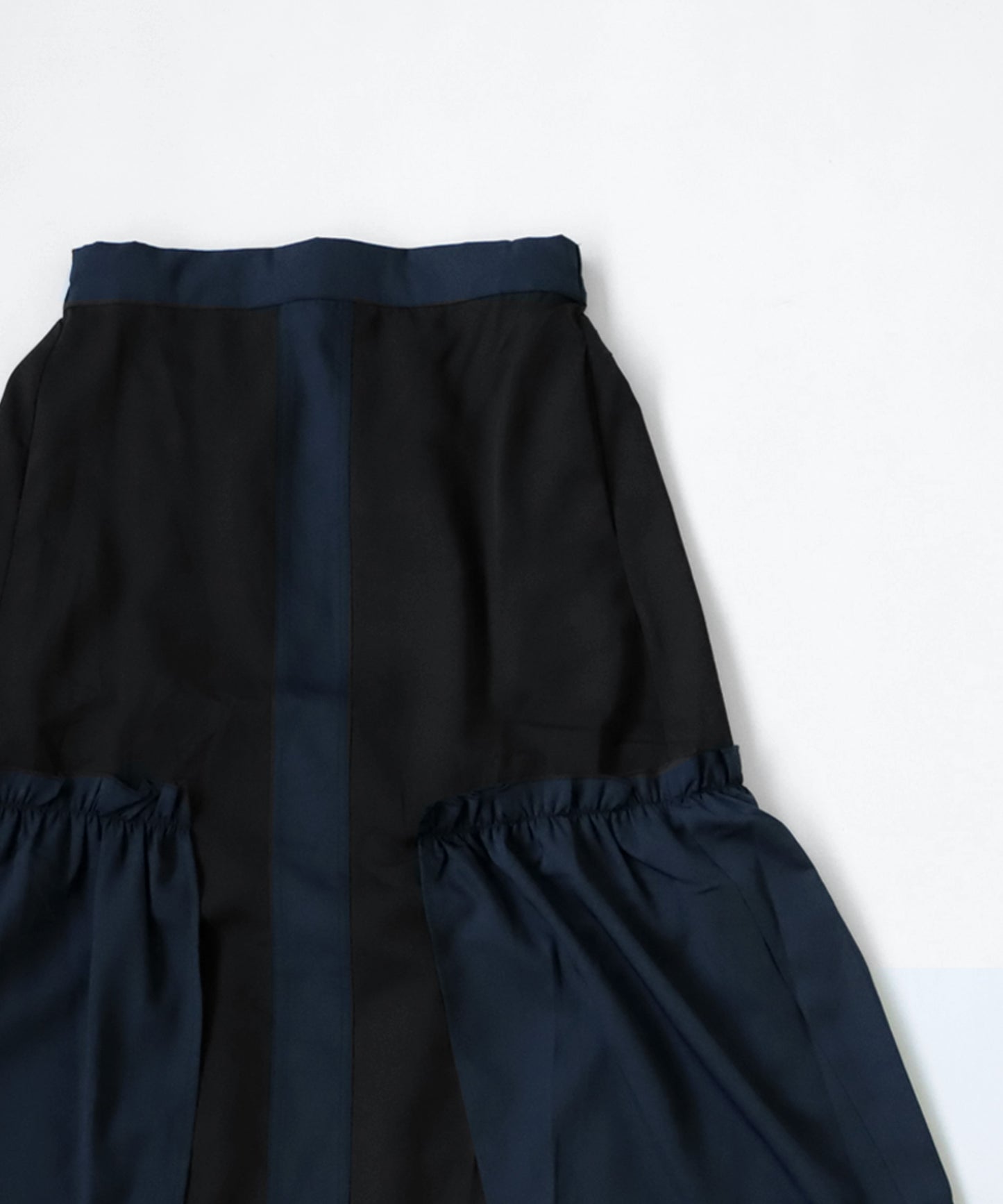 Side Frill Skirt Ladies