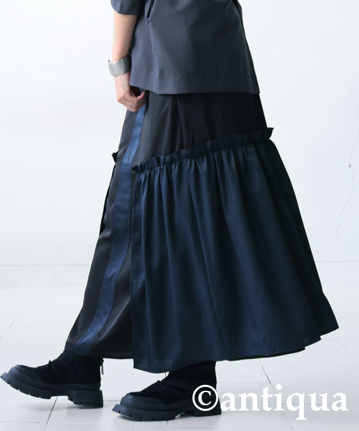 Side Frill Skirt Ladies