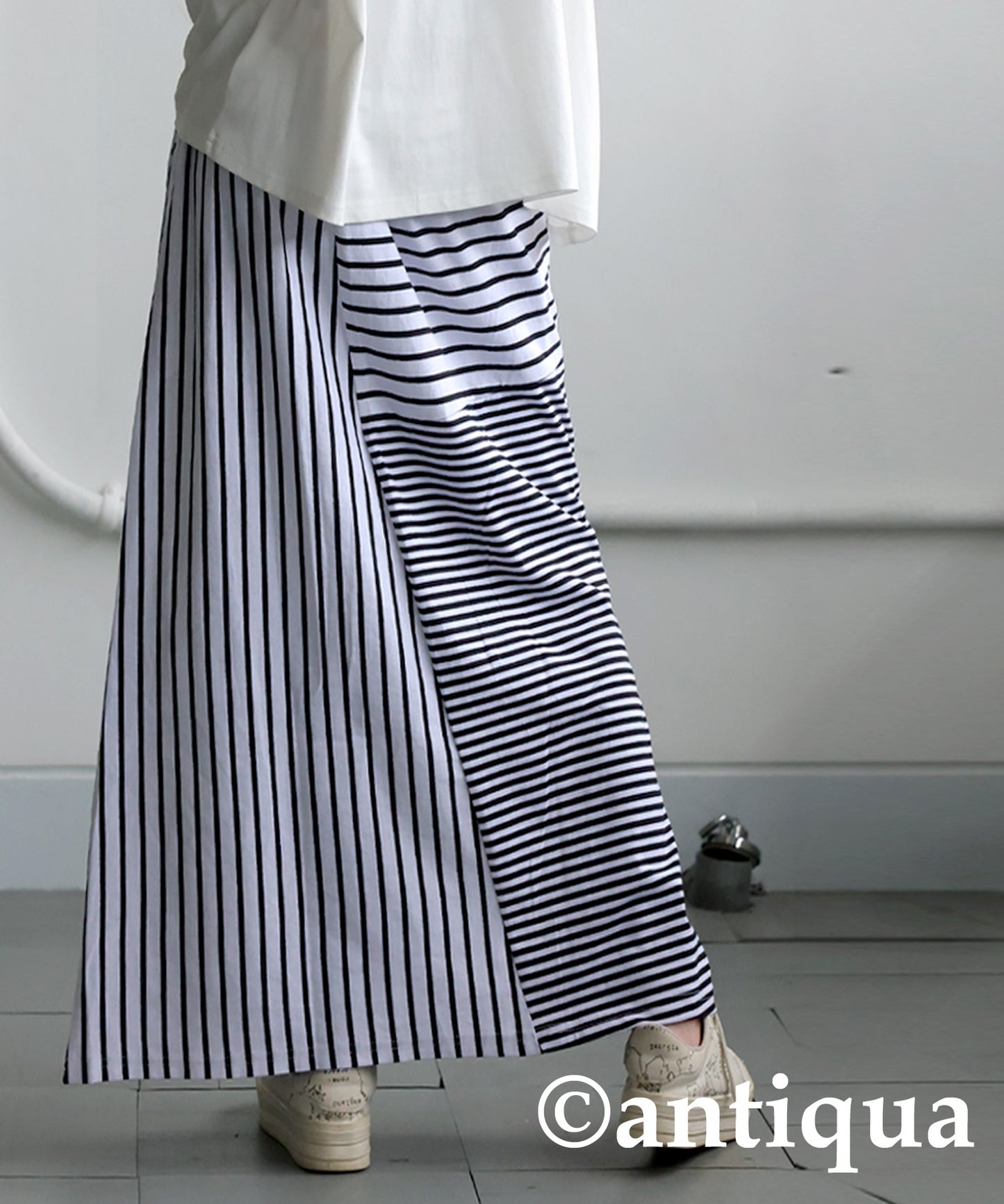 Stripe Pattern Flare Skirt Ladies