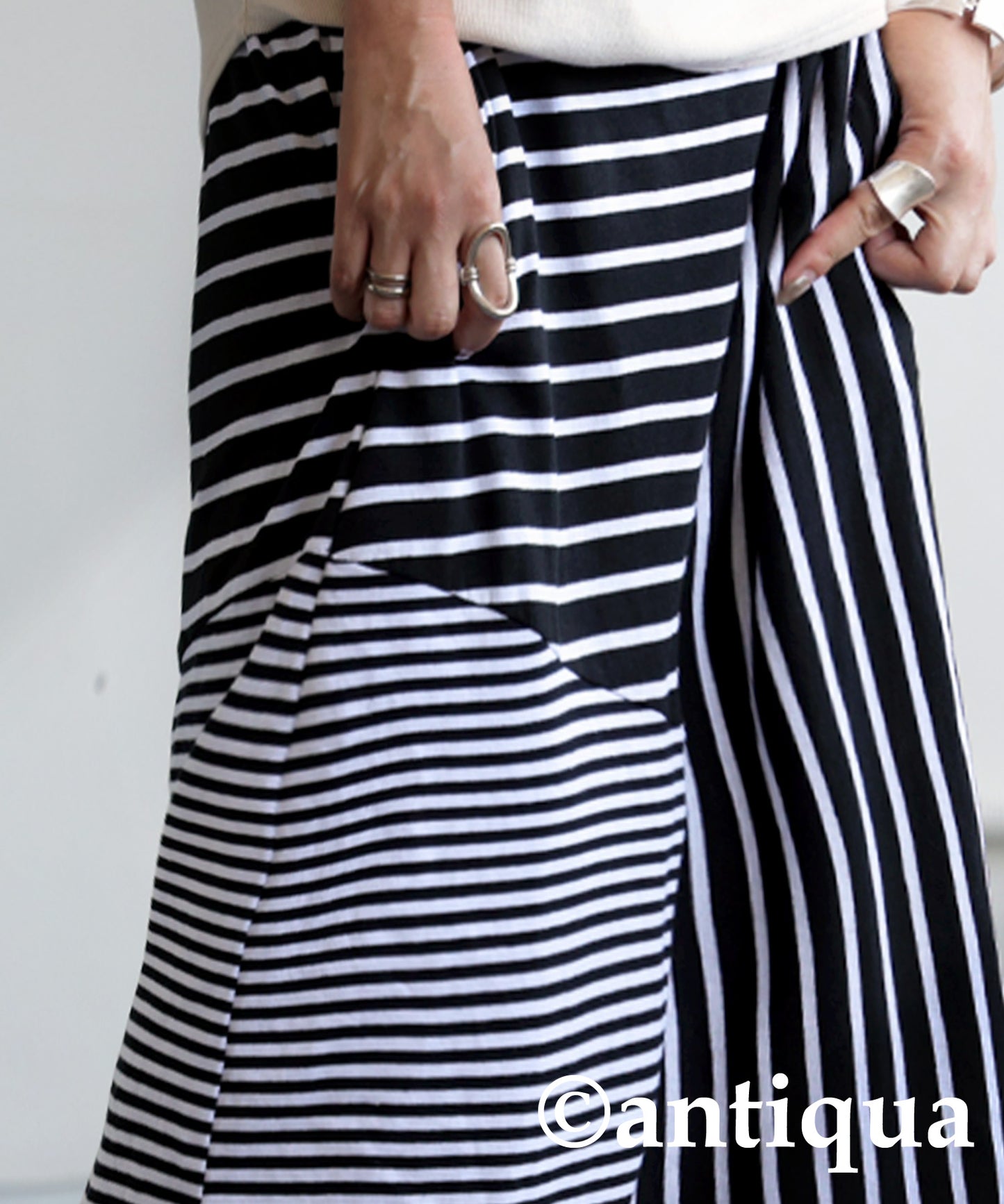 Stripe Pattern Flare Skirt Ladies