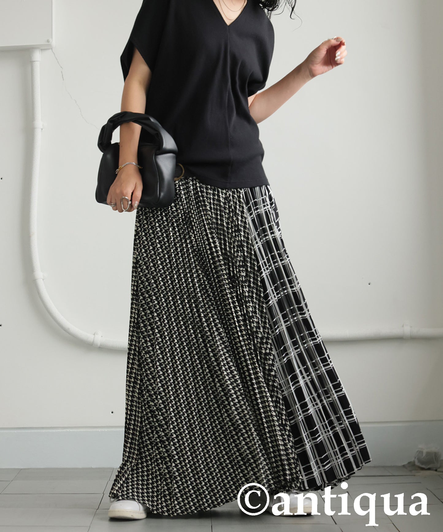 Docking Pleated Skirt Ladies