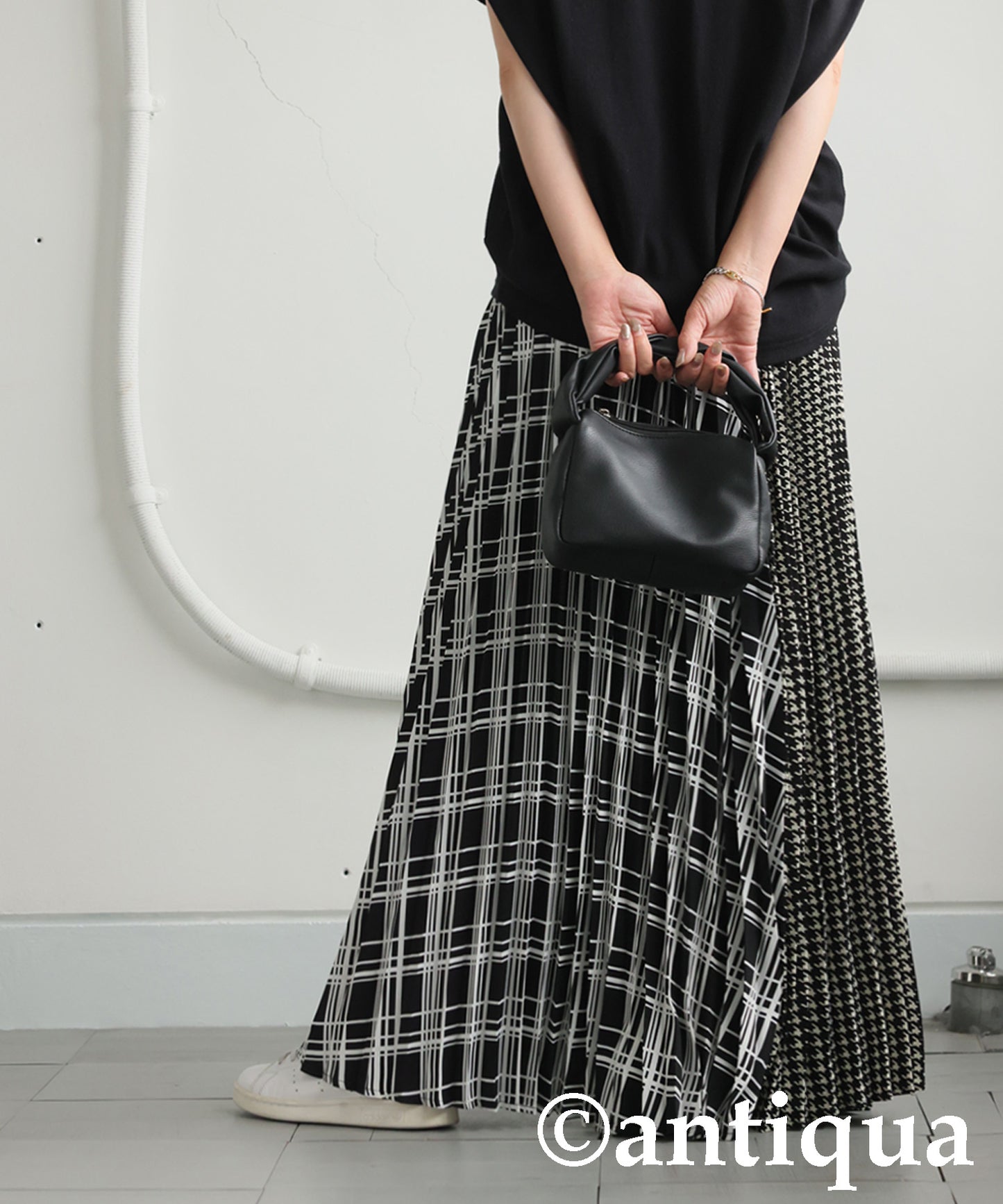 Docking Pleated Skirt Ladies