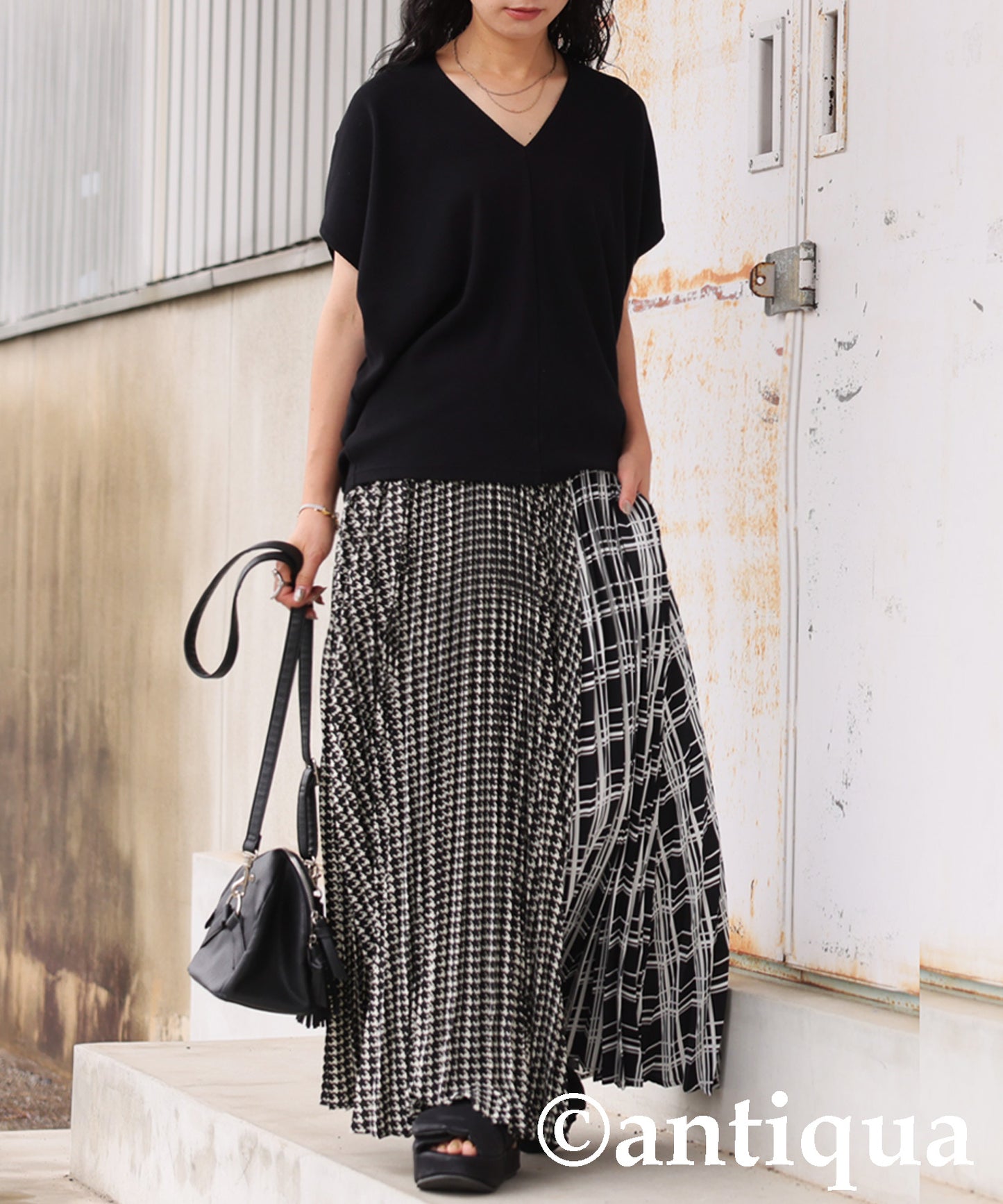 Docking Pleated Skirt Ladies