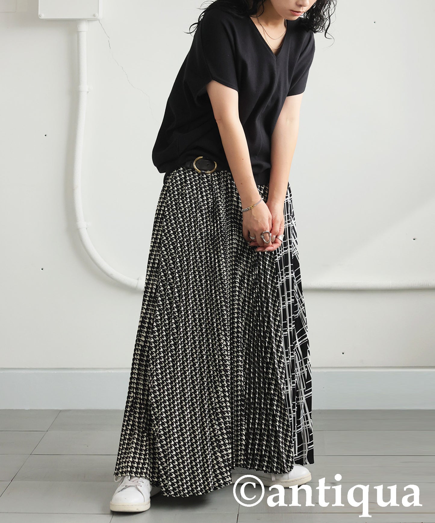 Docking Pleated Skirt Ladies